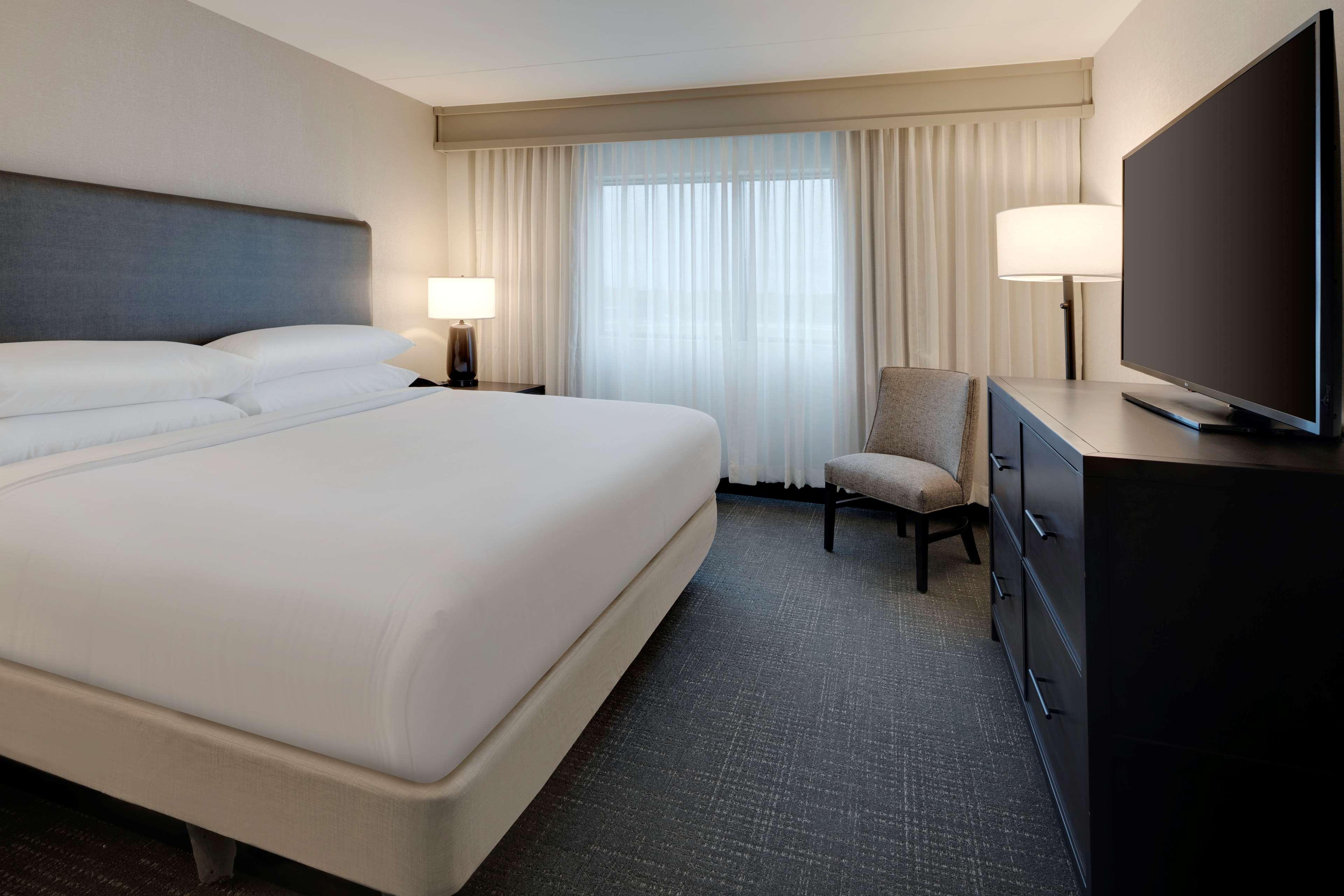 Embassy Suites Detroit Troy Auburn Hills