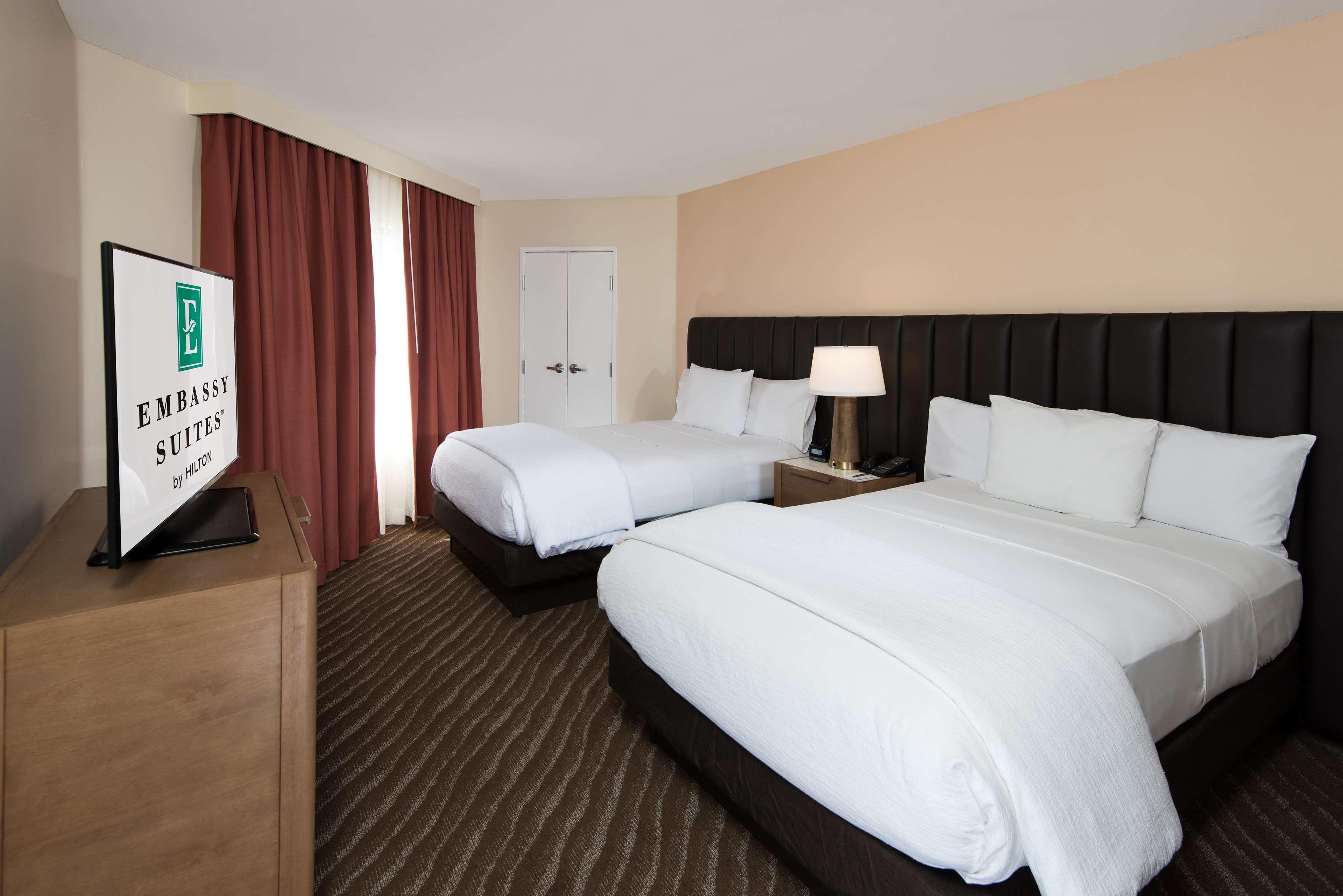 Embassy Suites by Hilton Phoenix Scottsdal