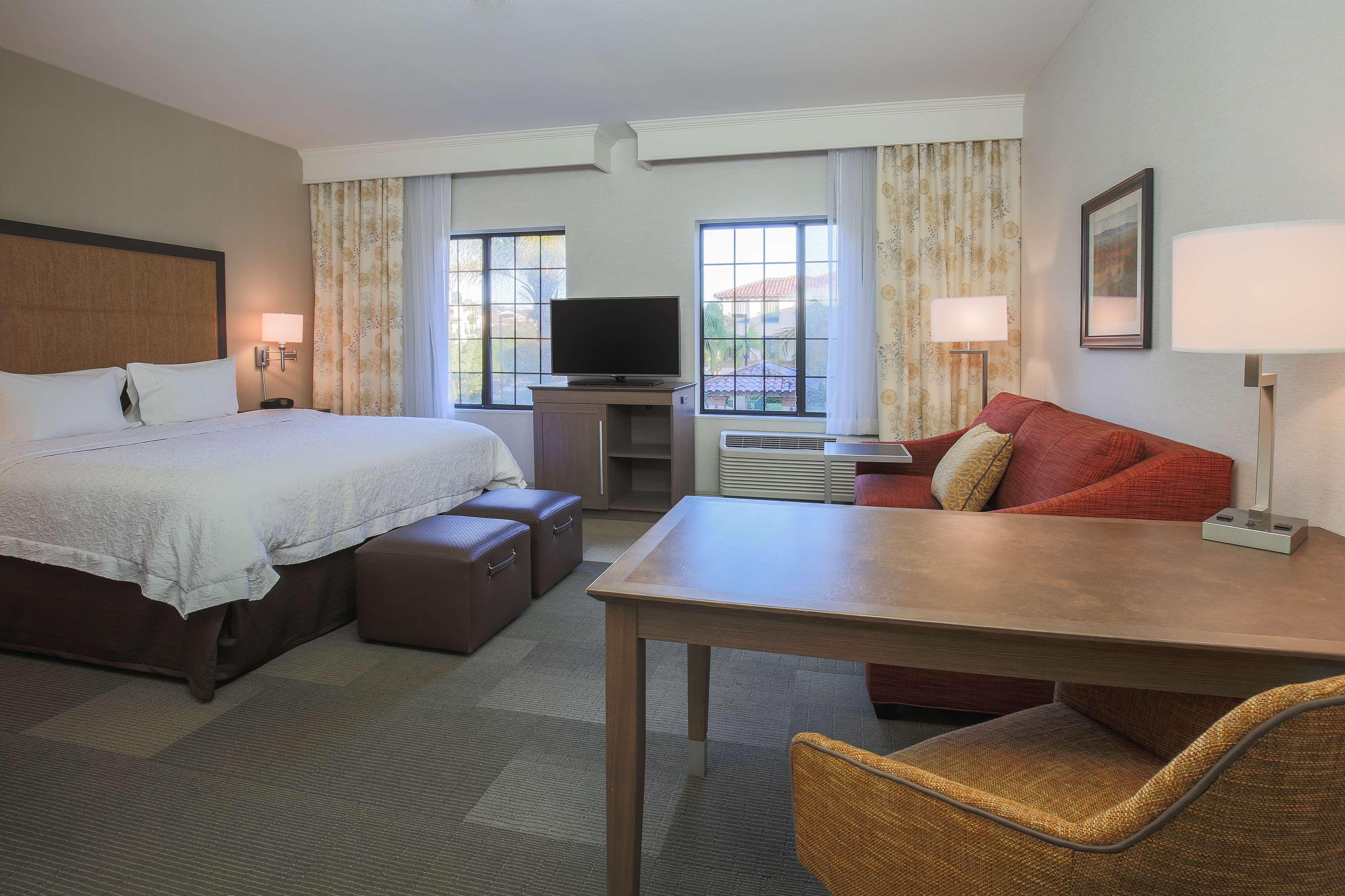 Hampton Inn & Suites Camarillo