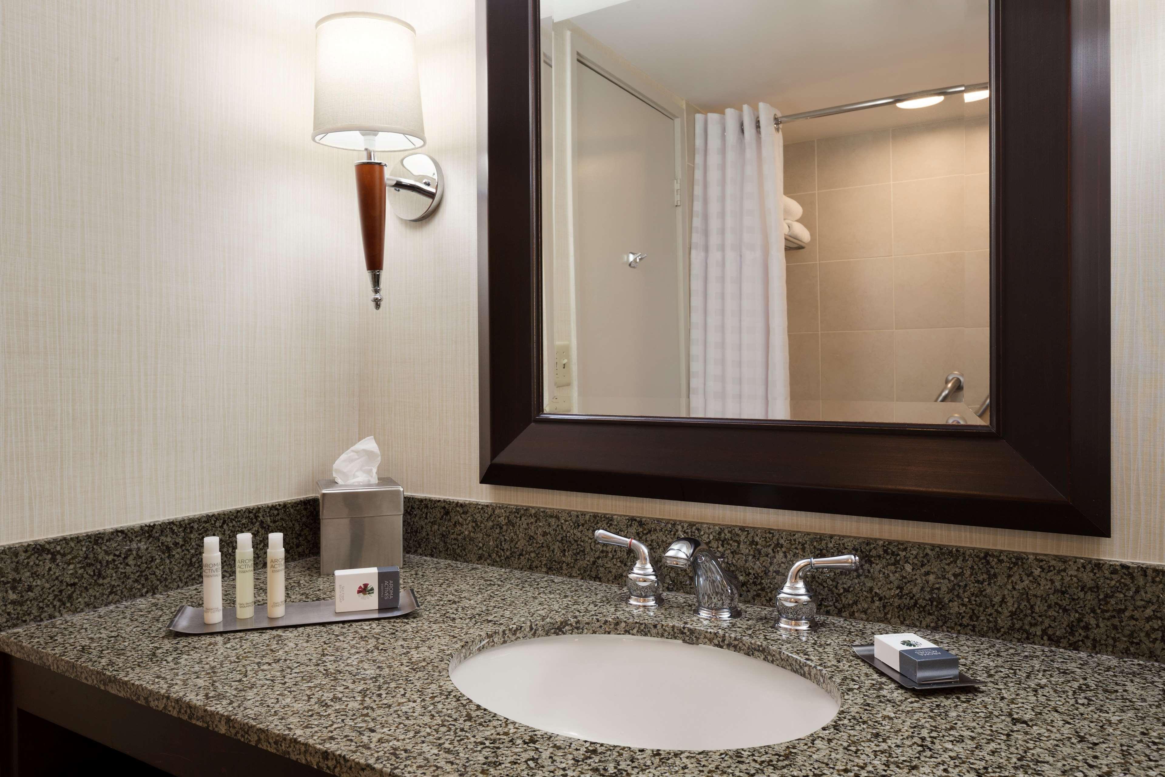 DoubleTree by Hilton Somerset Hotel & Conf Ctr