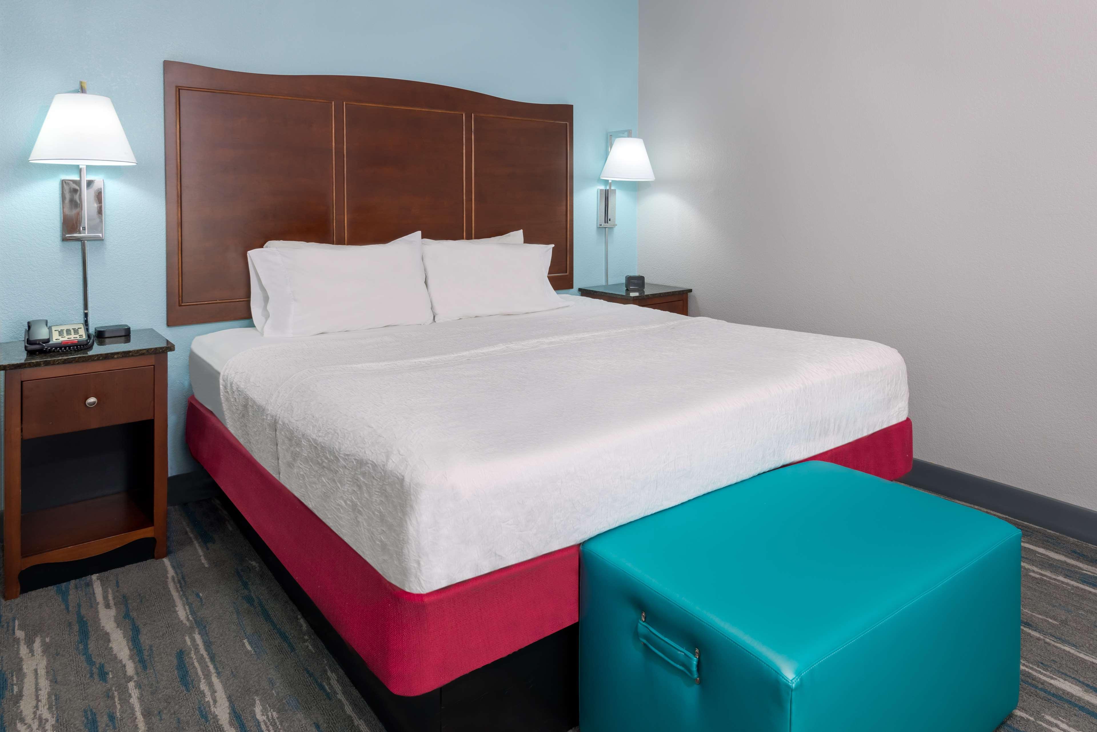 Hampton Inn & Suites Winston-Salem/University