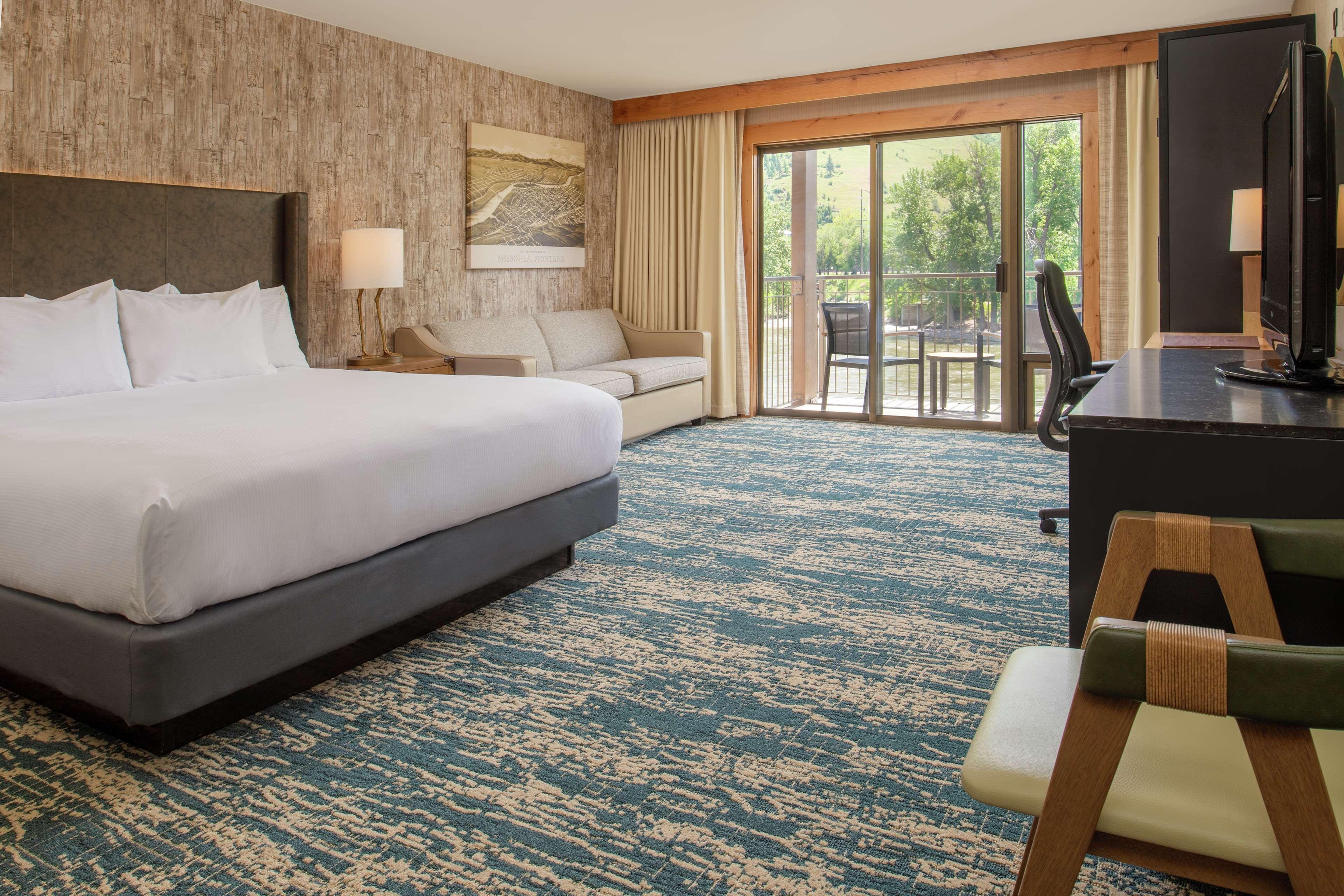DoubleTree by Hilton Hotel Missoula Edgewater