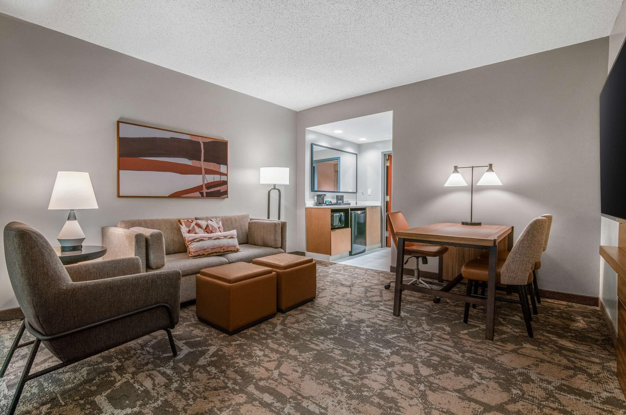 Embassy Suites By Hilton Albuquerque