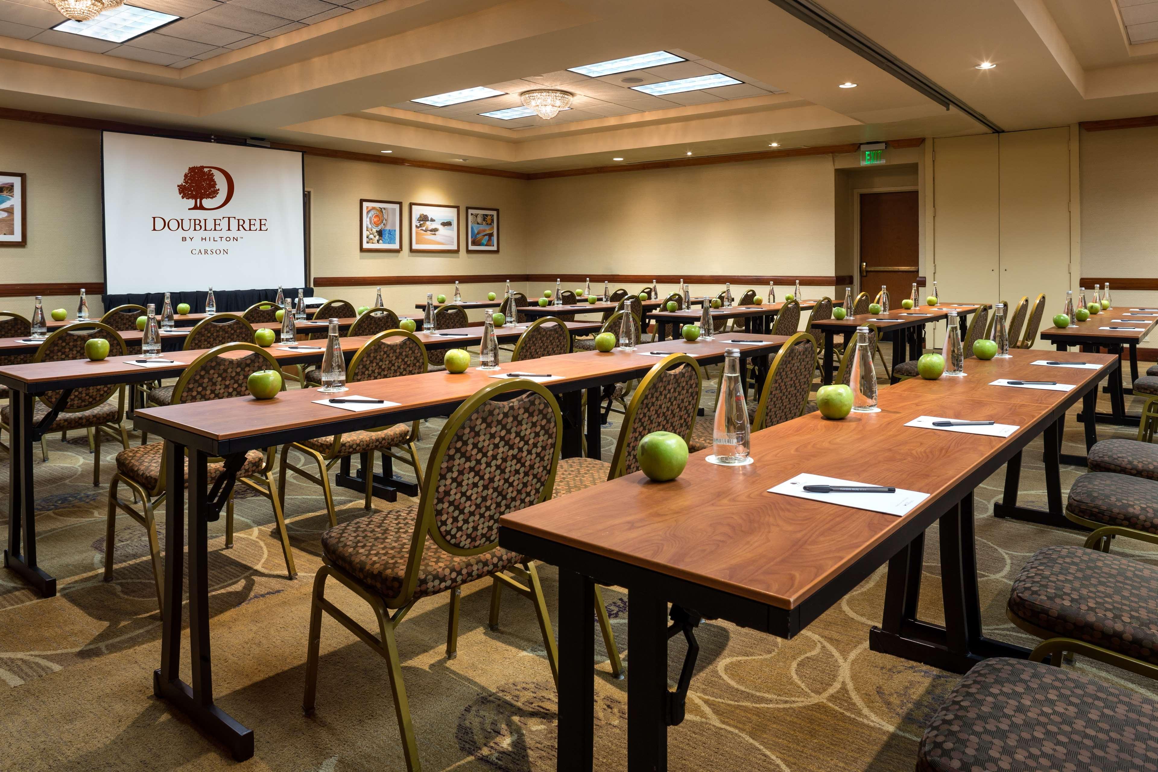 DoubleTree by Hilton Hotel Carson