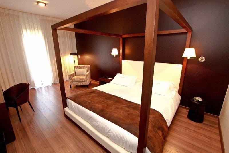 Regency Park Hotel