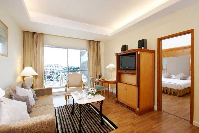 Kameo Grand Hotel & Serviced Apartments, Rayong