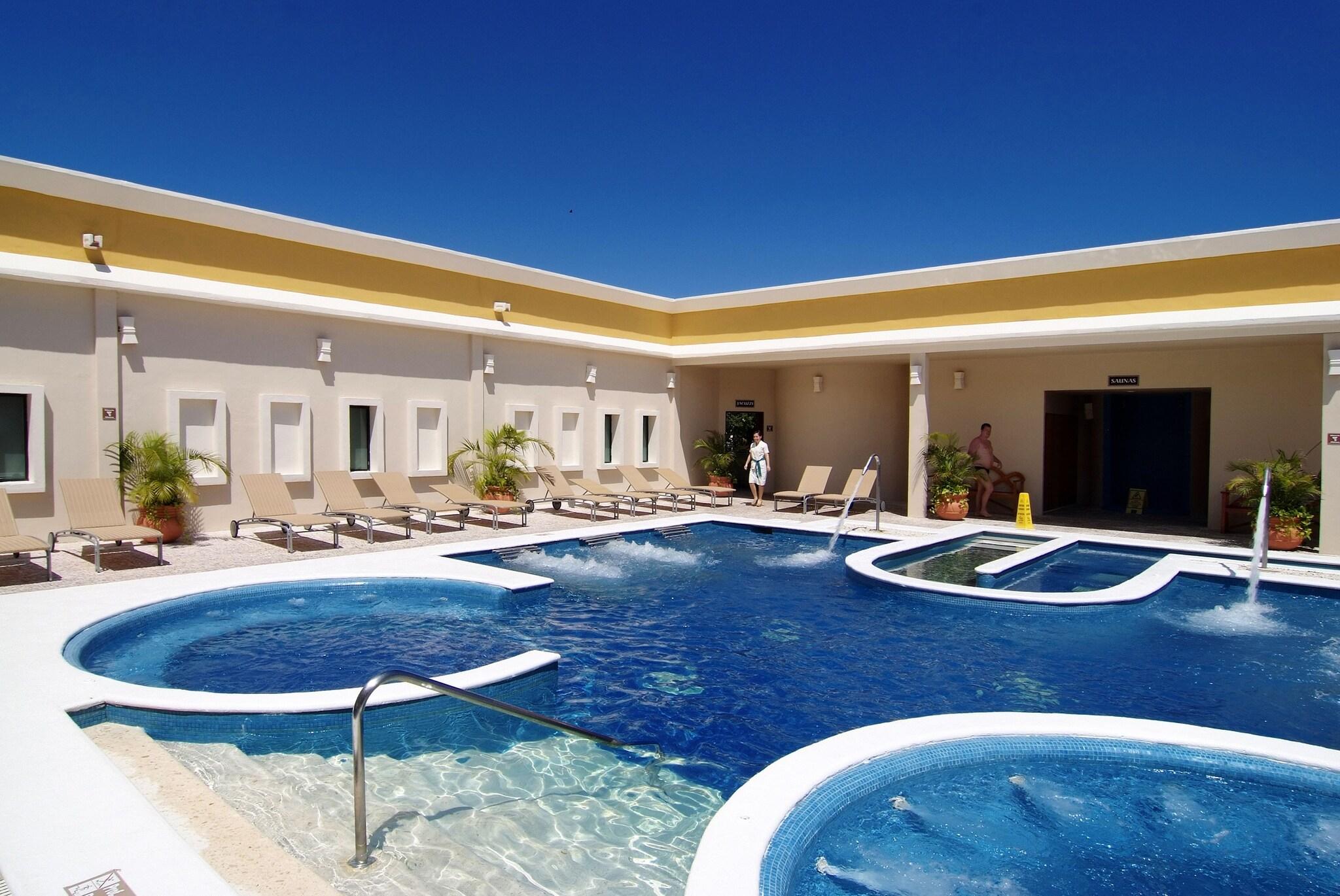 Sandos Caracol Eco Resort image