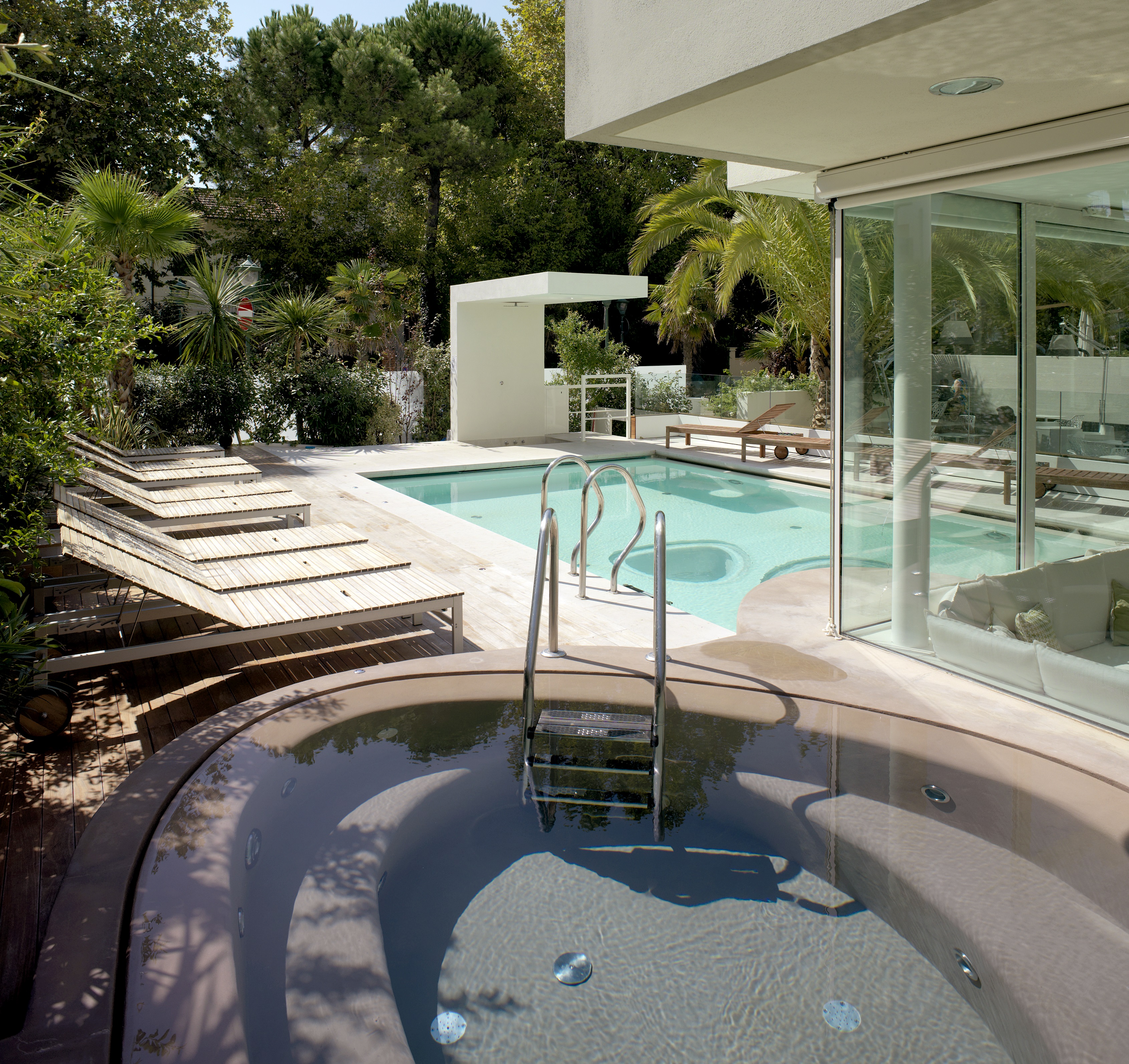 Select Suites & Spa - attēls