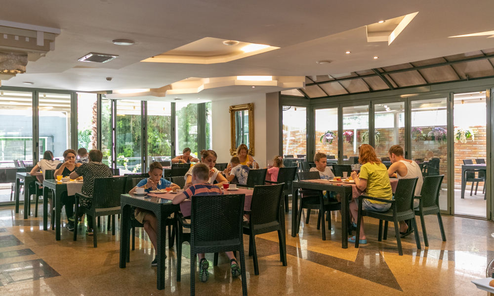 Lara Park Hotel - фото