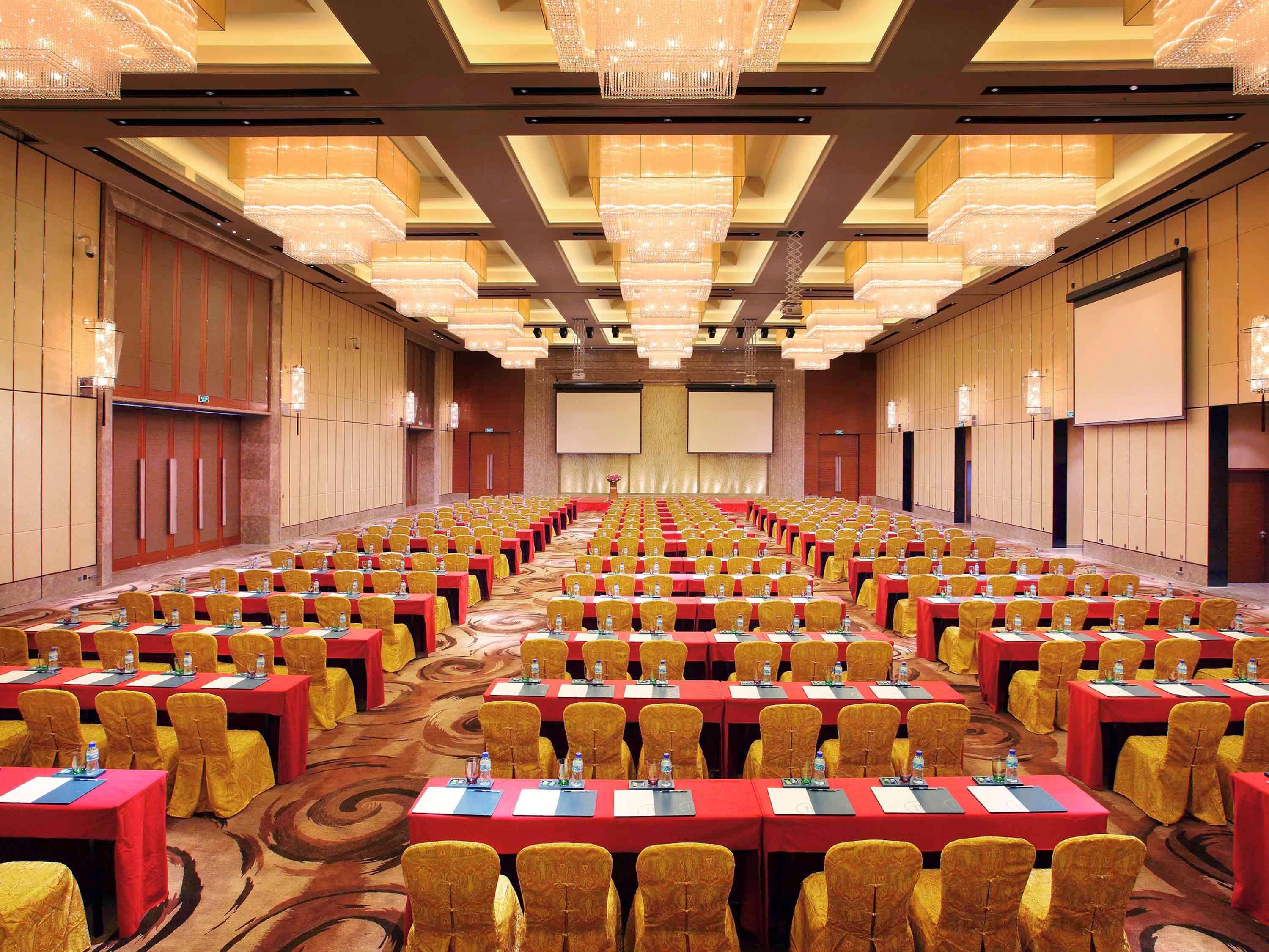 Hotel Pullman Oceanview Sanya Bay Resort & Spa by null