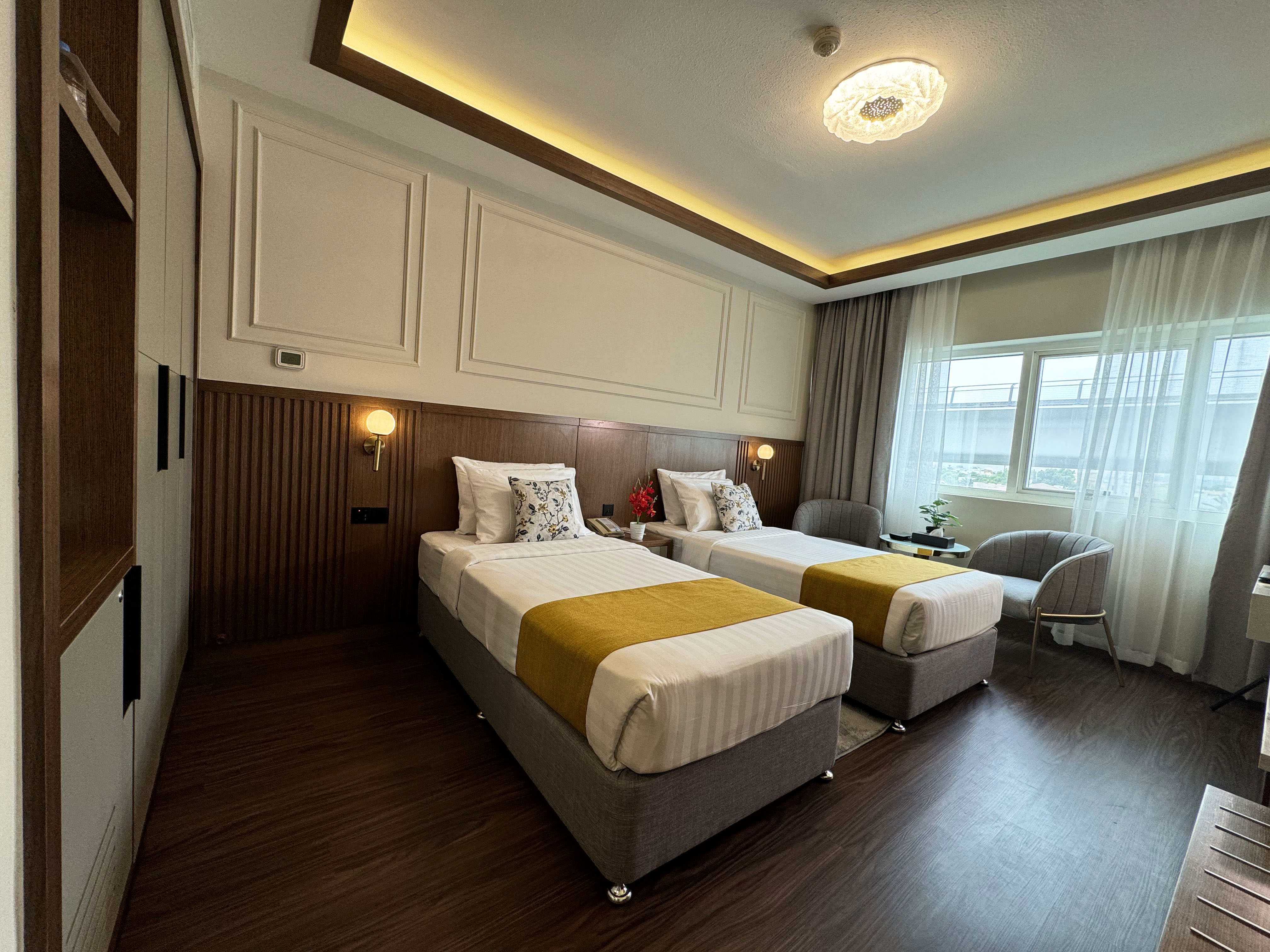 Fortune Plaza hotel llc - фото