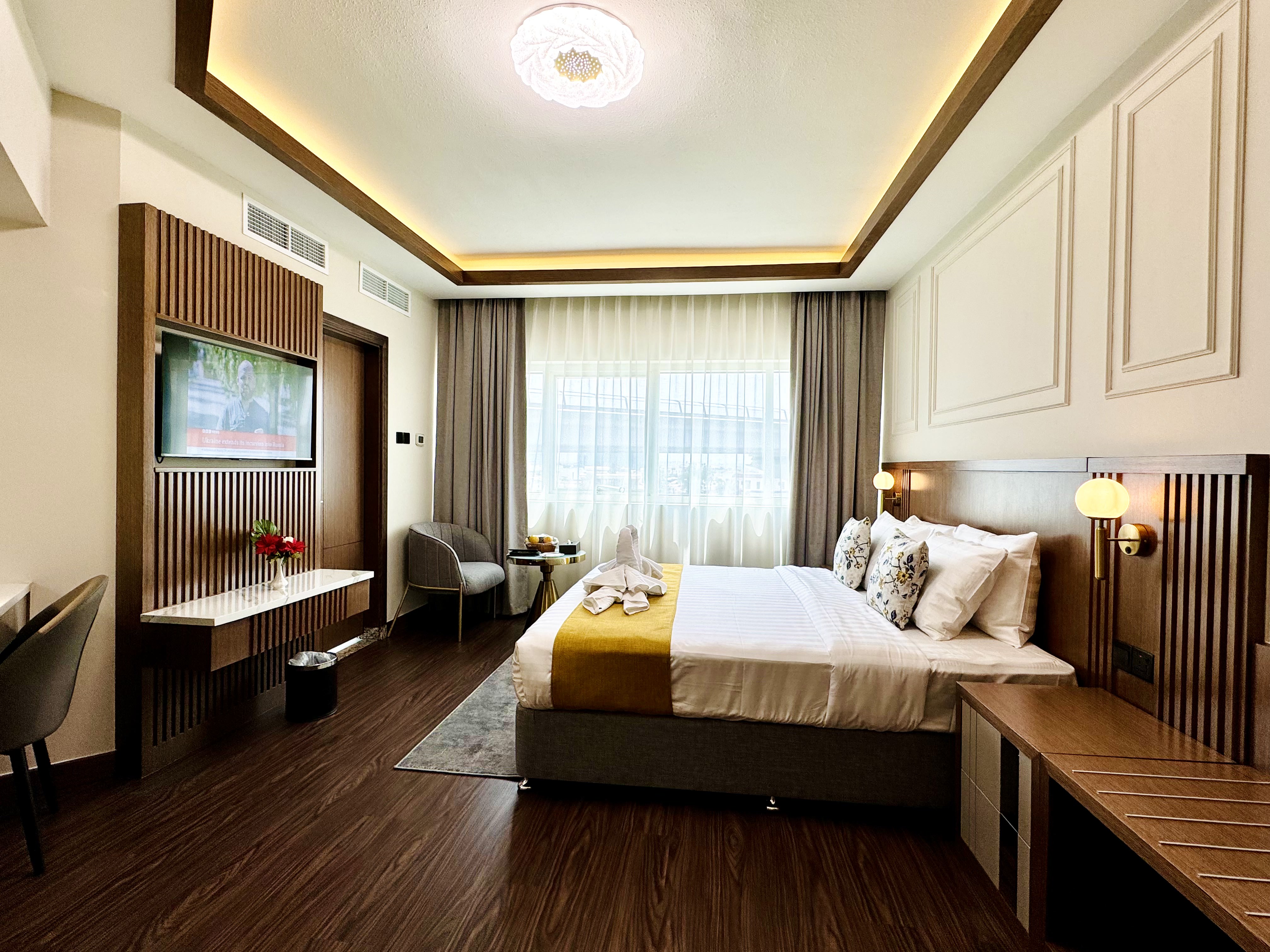 Fortune Plaza hotel llc - фото