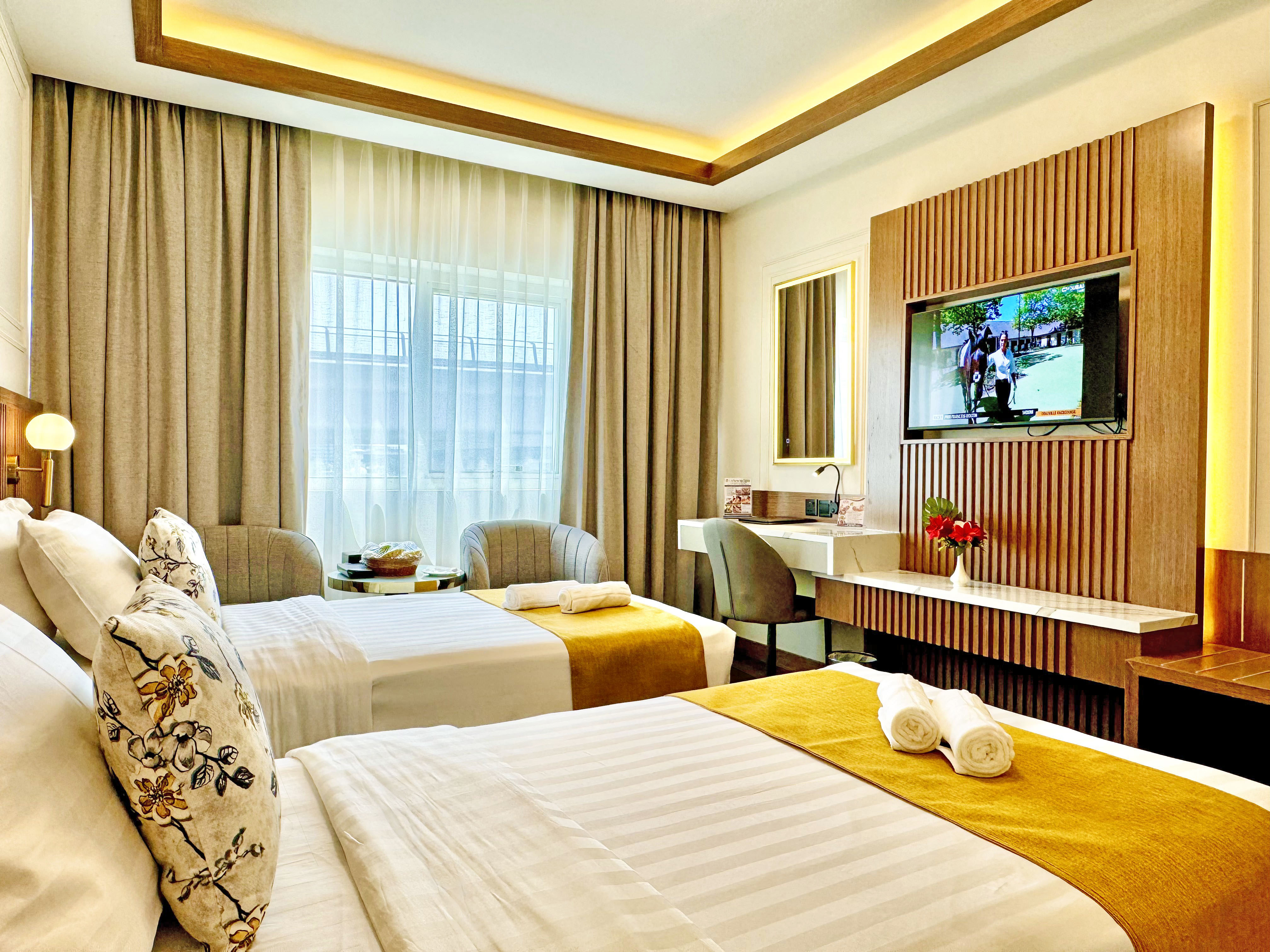 Fortune Plaza hotel llc - фото