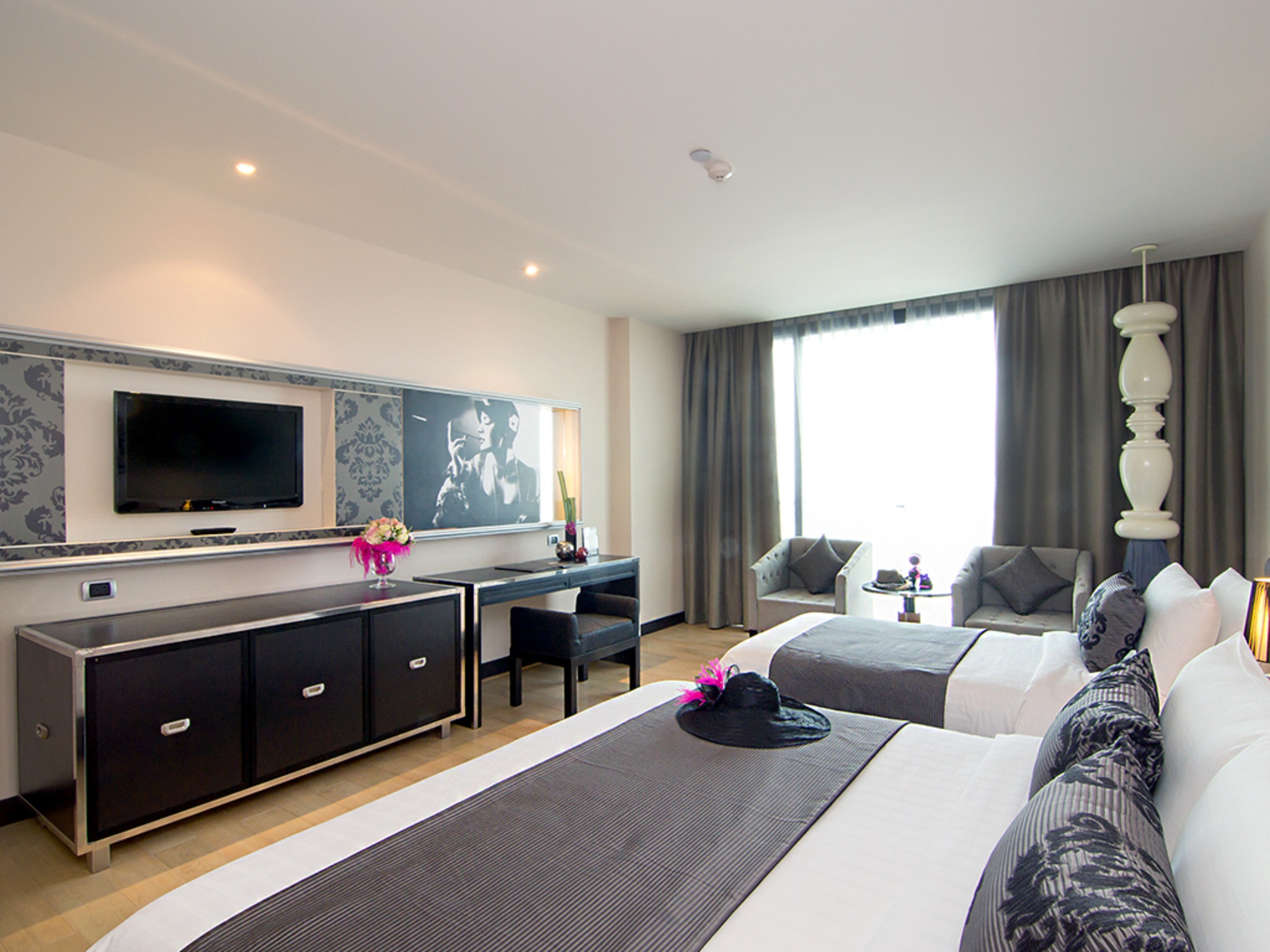 Way Hotel