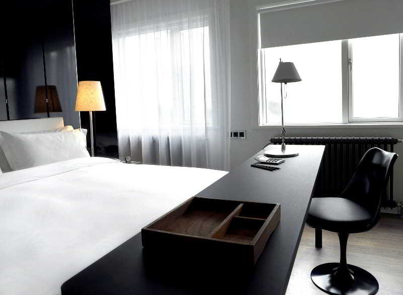 101 hotel by null