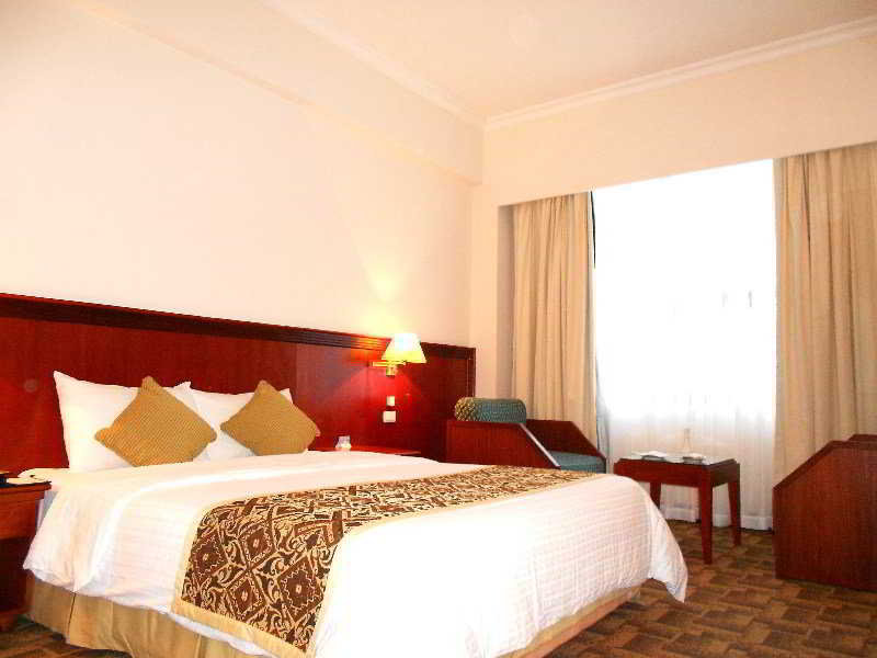 Nam Cuong Hai Phong Hotel