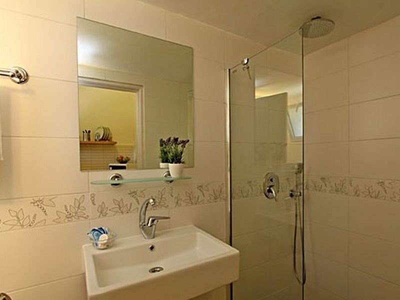 Kibbutz Malkiya Travel Hotel