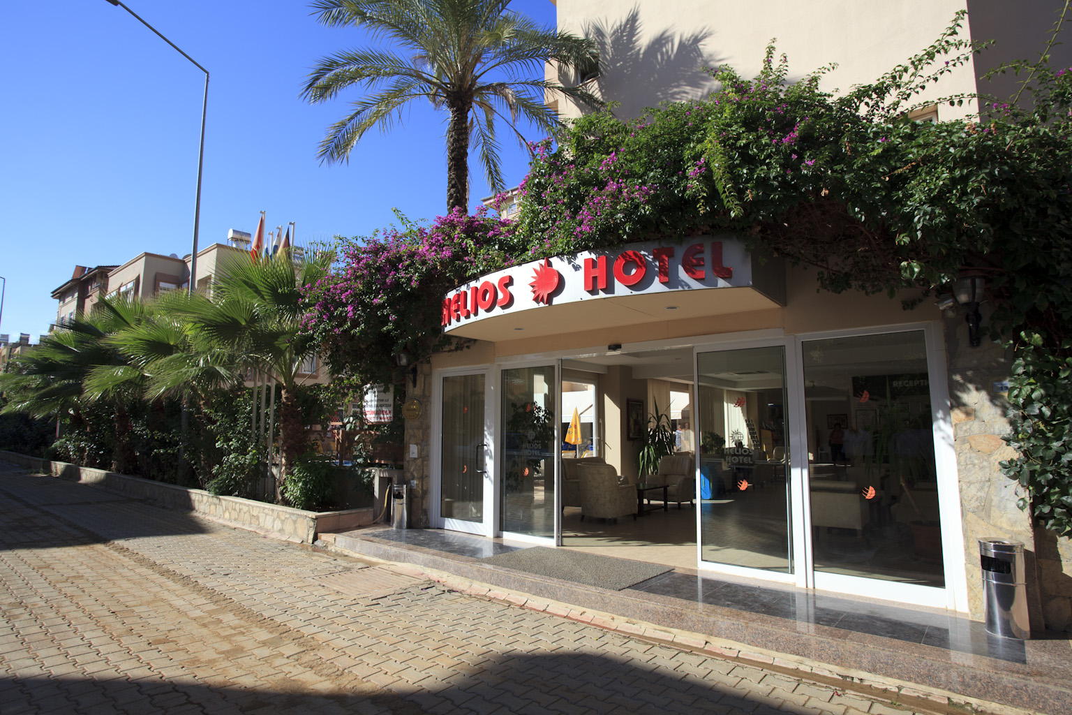 Helios Hotel - фото