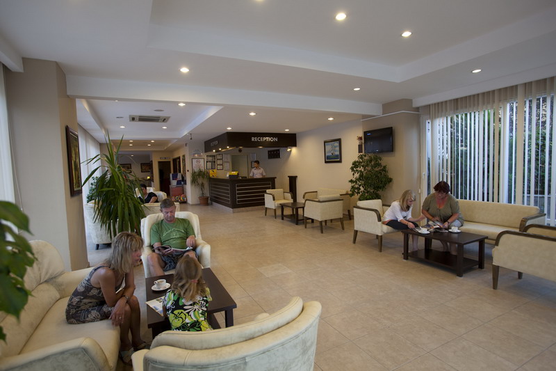 Helios Hotel - фото