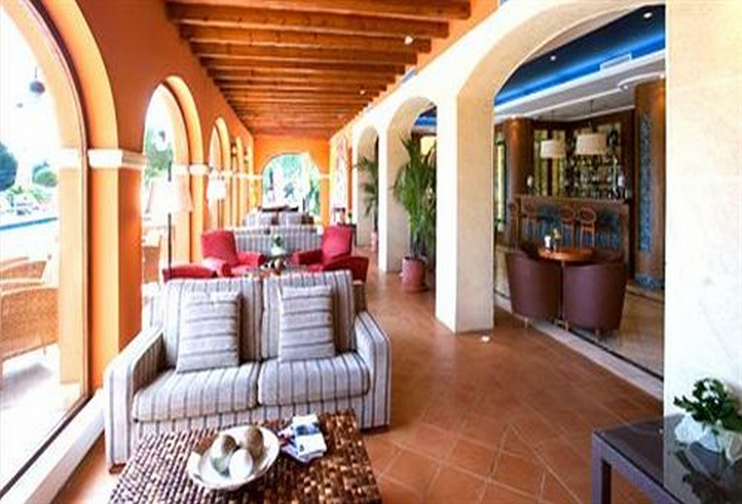 Hotel Les Rotes by null