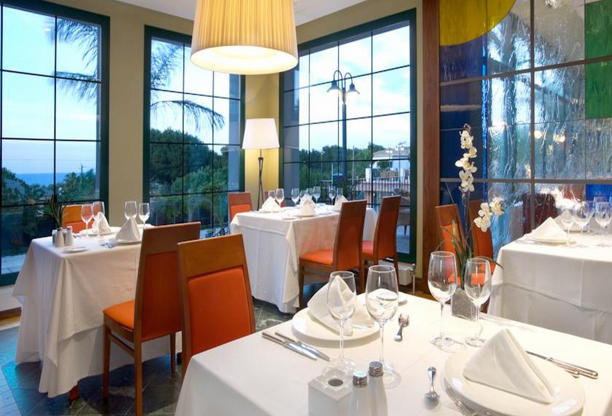 Hotel Les Rotes by null