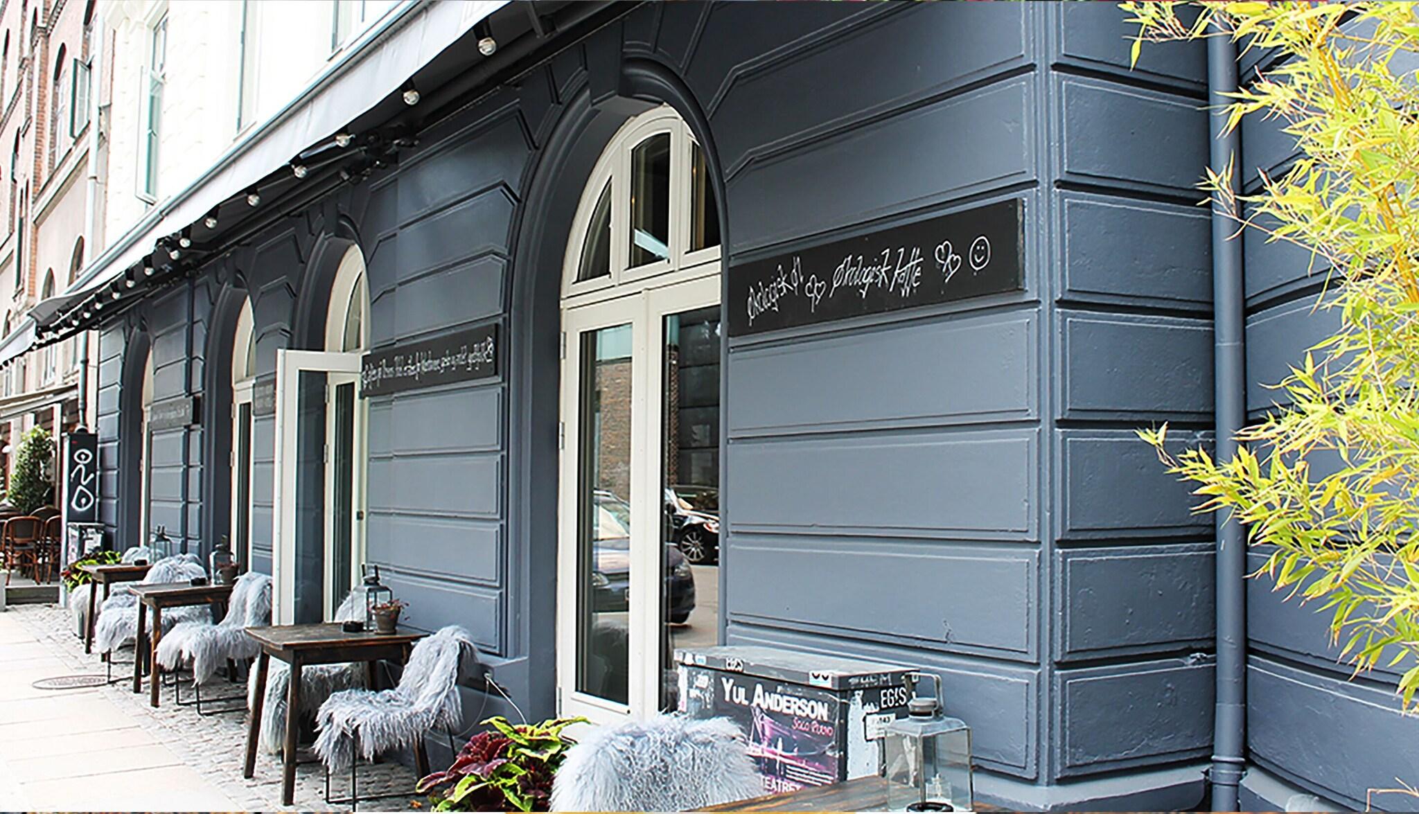 Ibsens Hotel by null