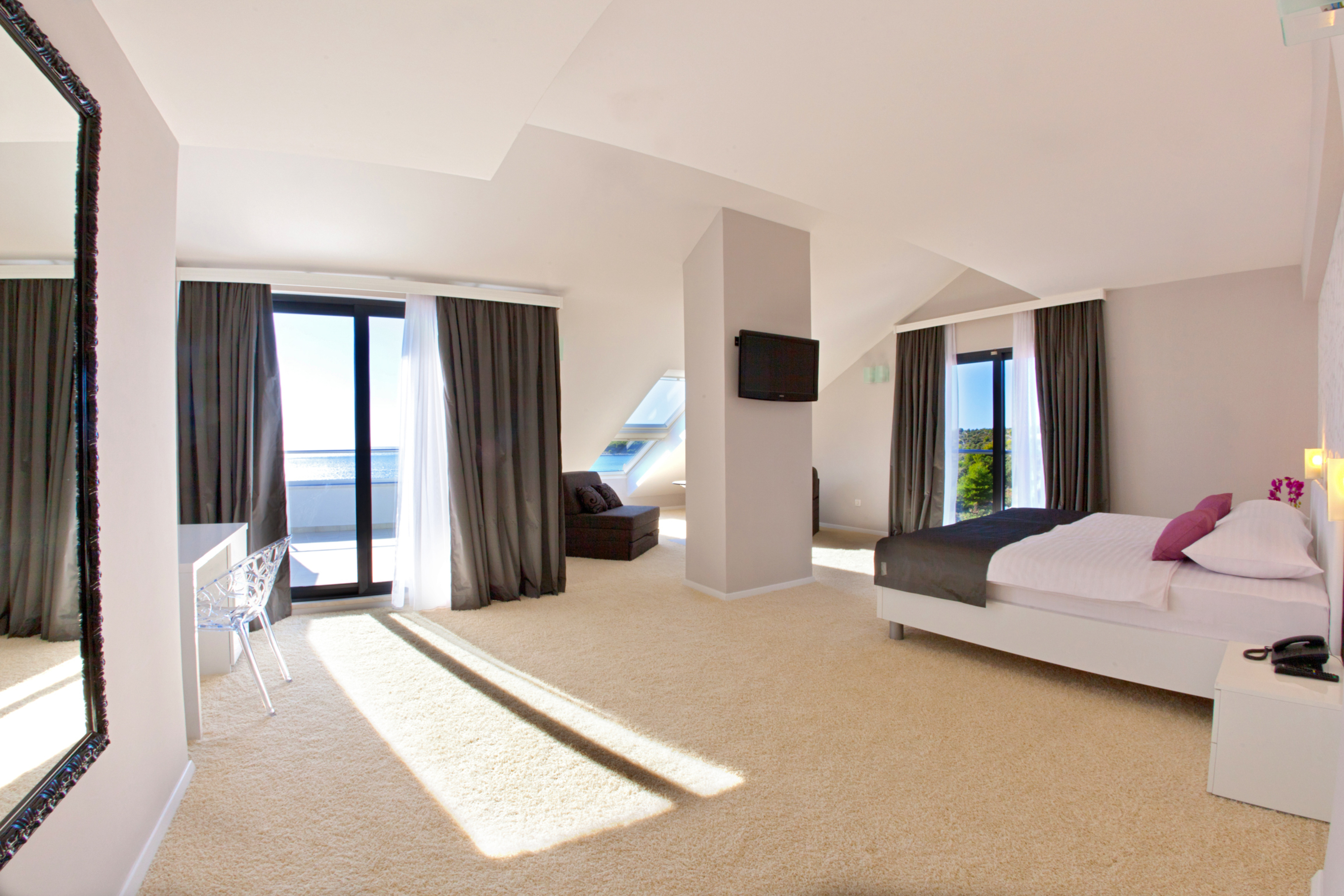 Hotel Life by null