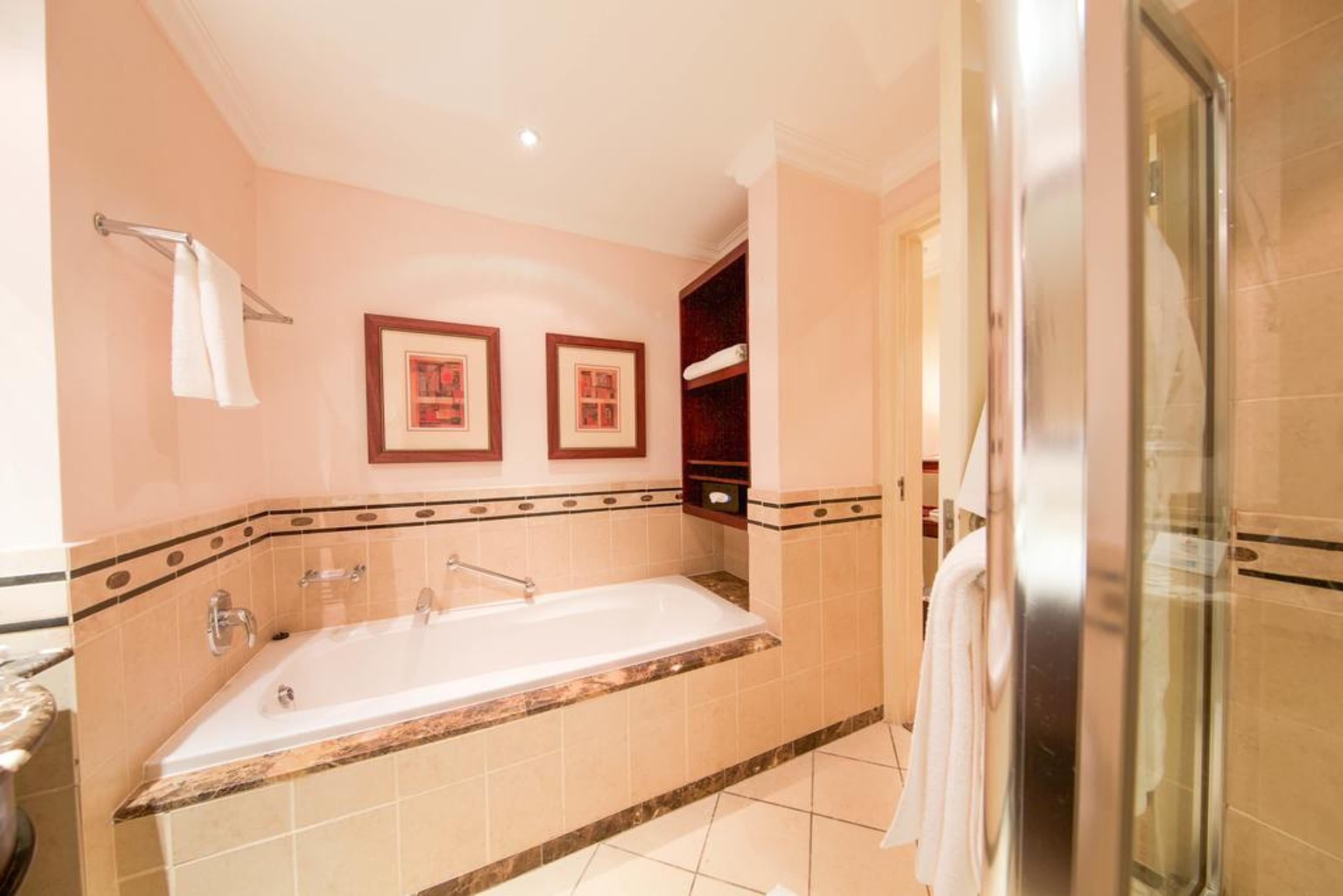 Kigali Serena Hotel by null