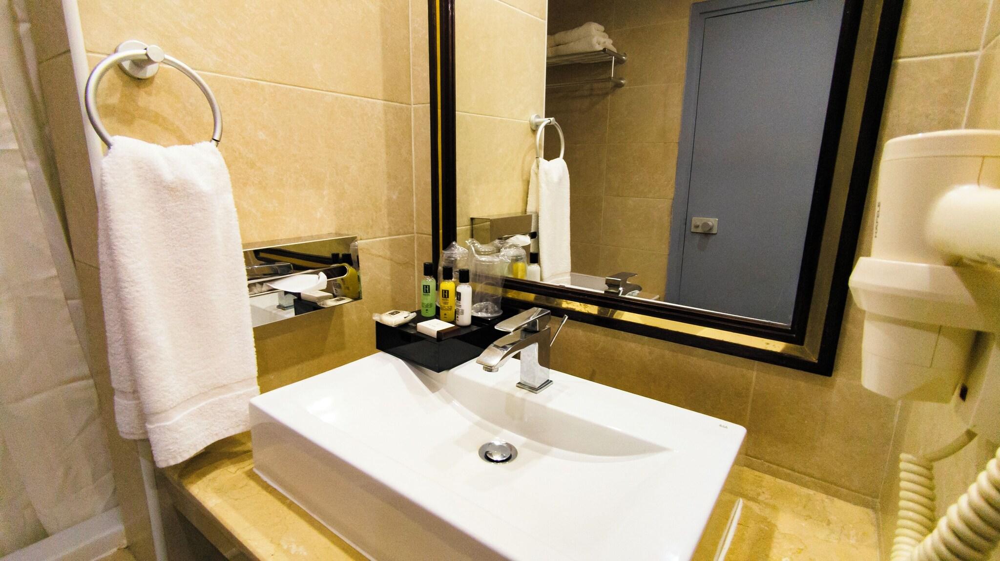 Mercure Lome Sarakawa by null