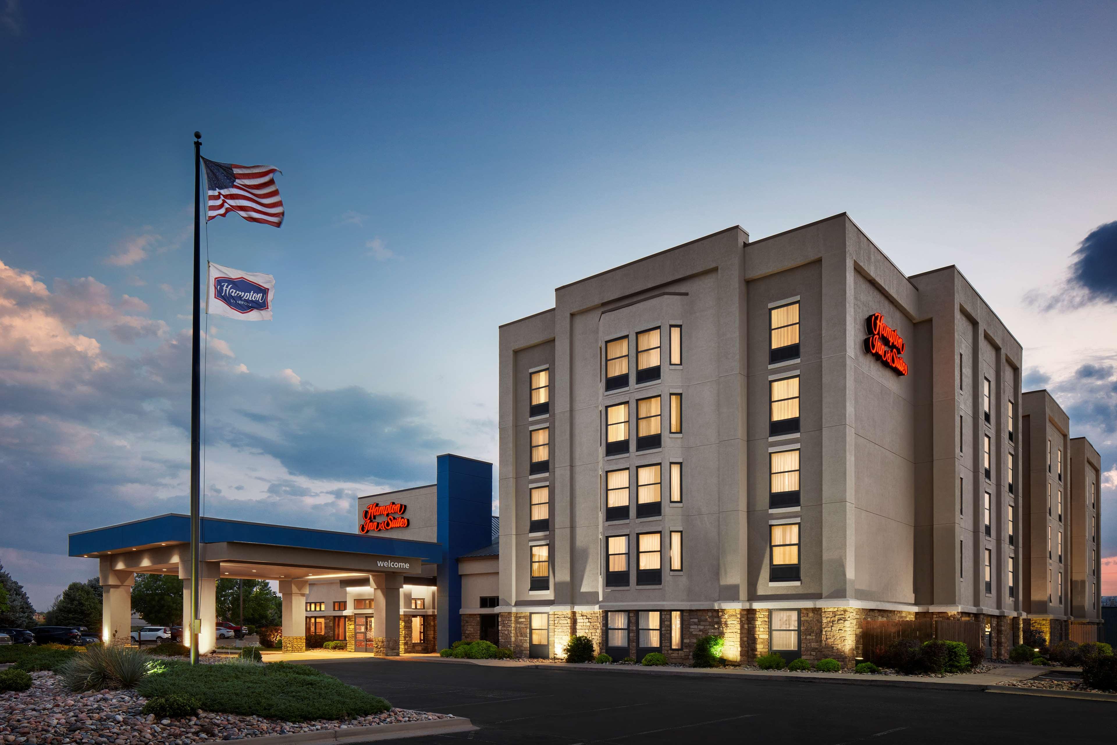 Hampton Inn & Suites Pueblo-Southgate image