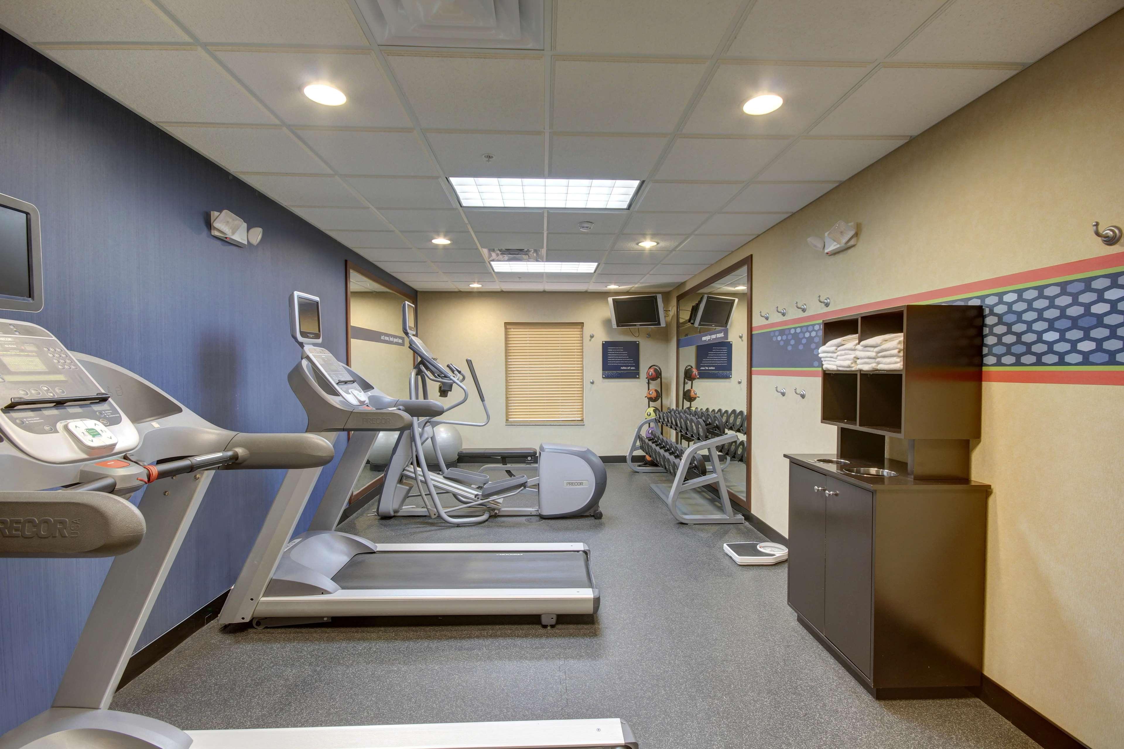 Hampton Inn & Suites Alexandria