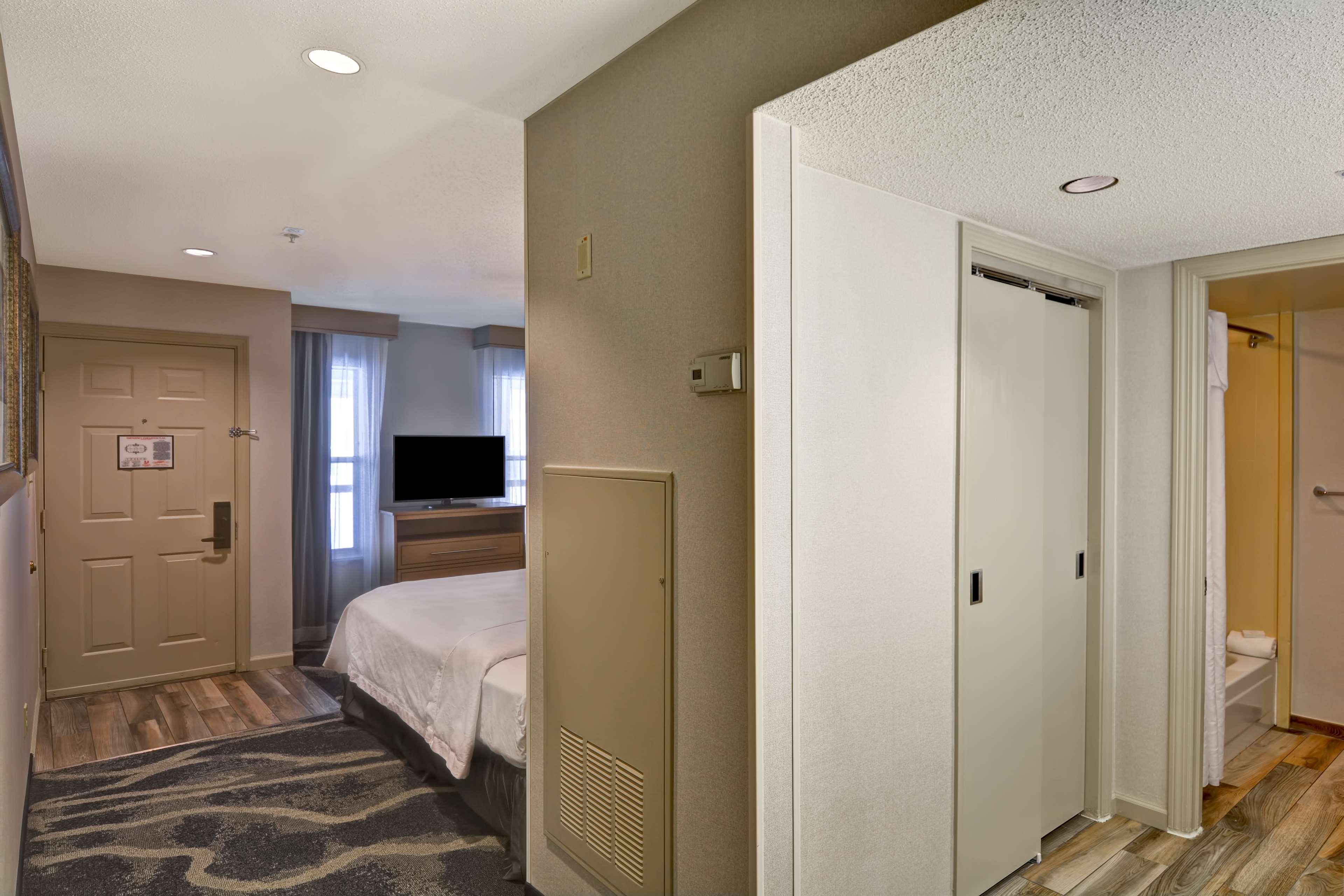 Homewood Suites By Hilton Windsor Locks Hartford