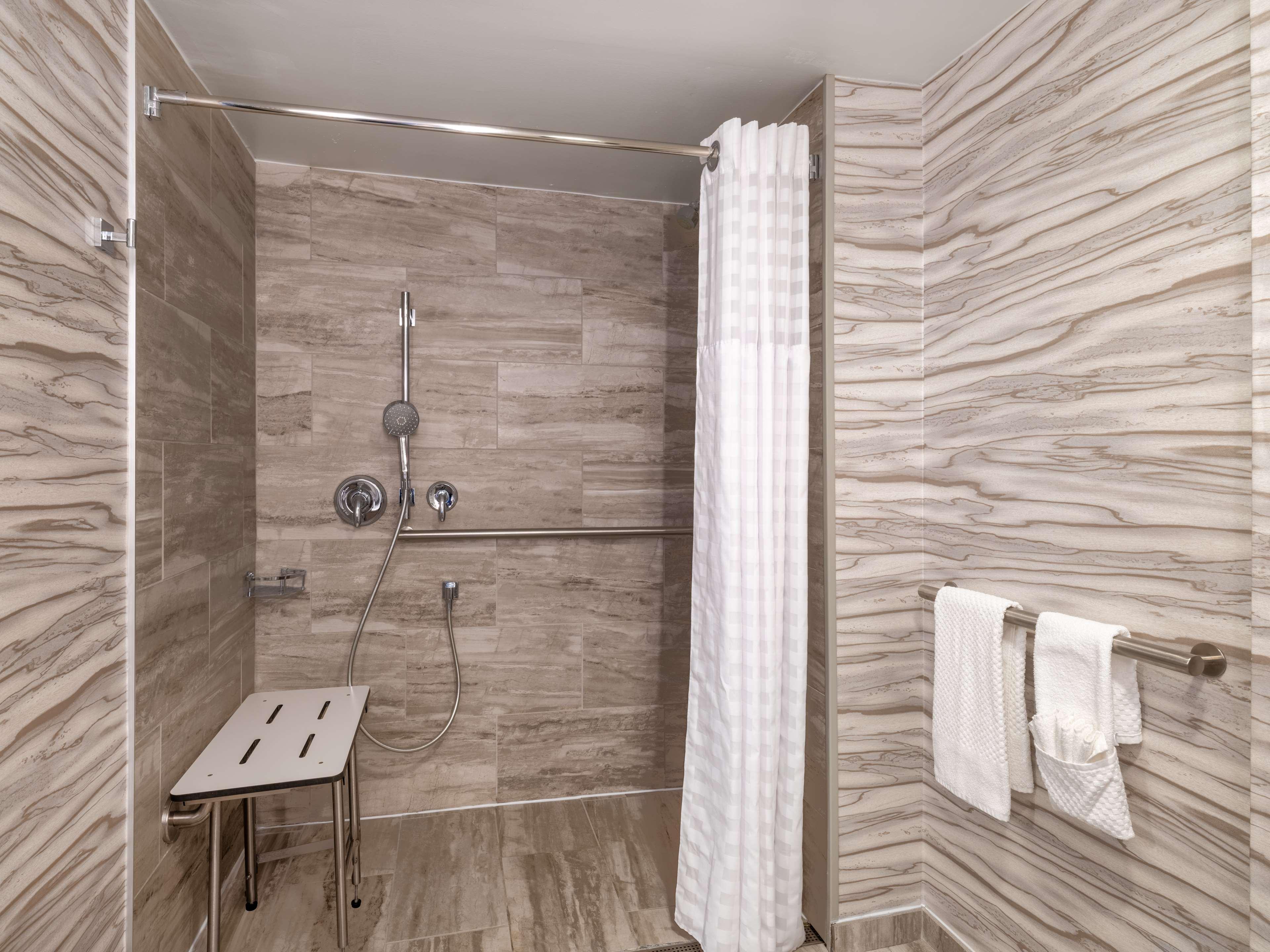 Embassy Suites Baltimore - North/Hunt Valley