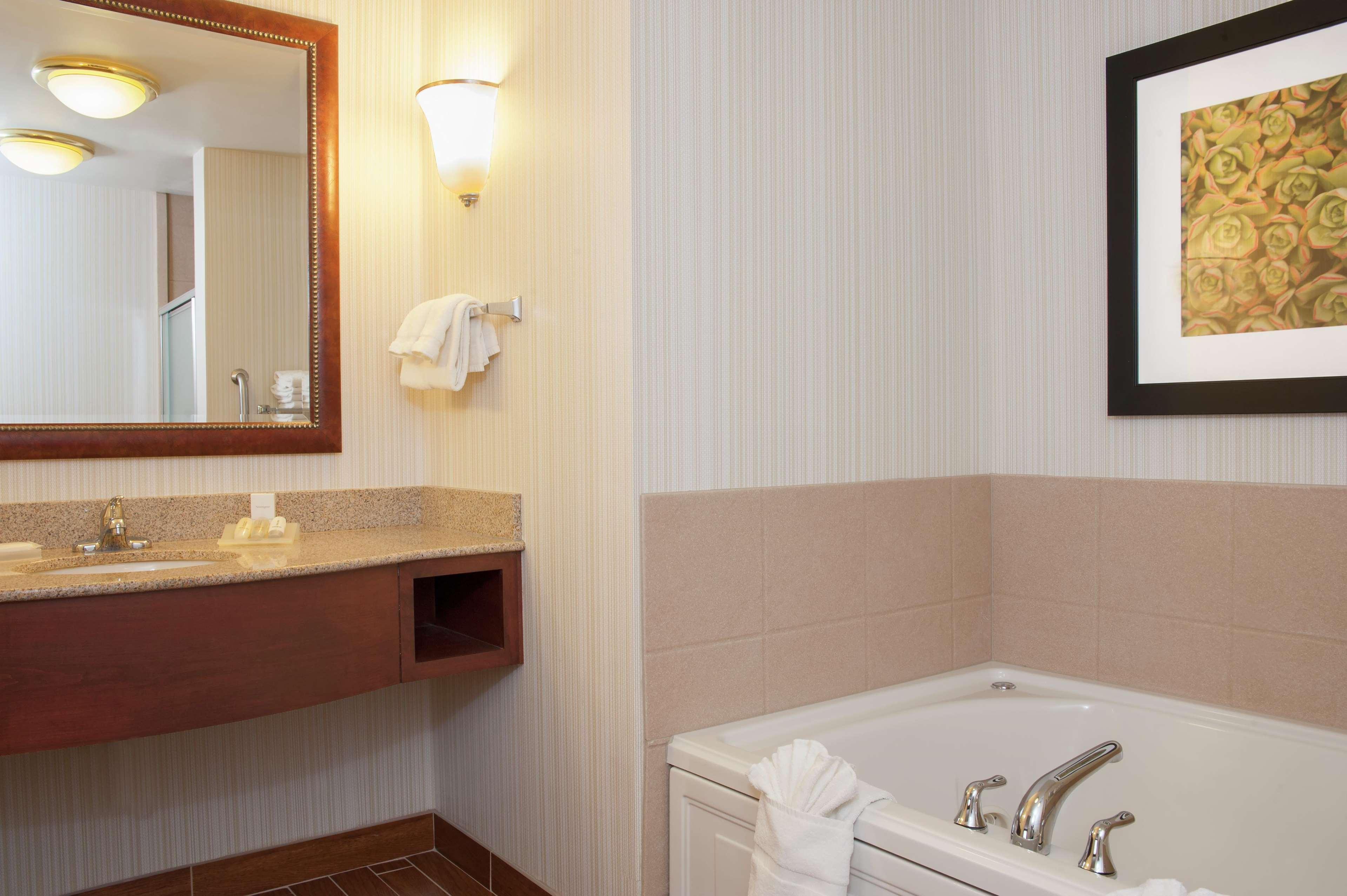 Hilton Garden Inn St PaulOakdale