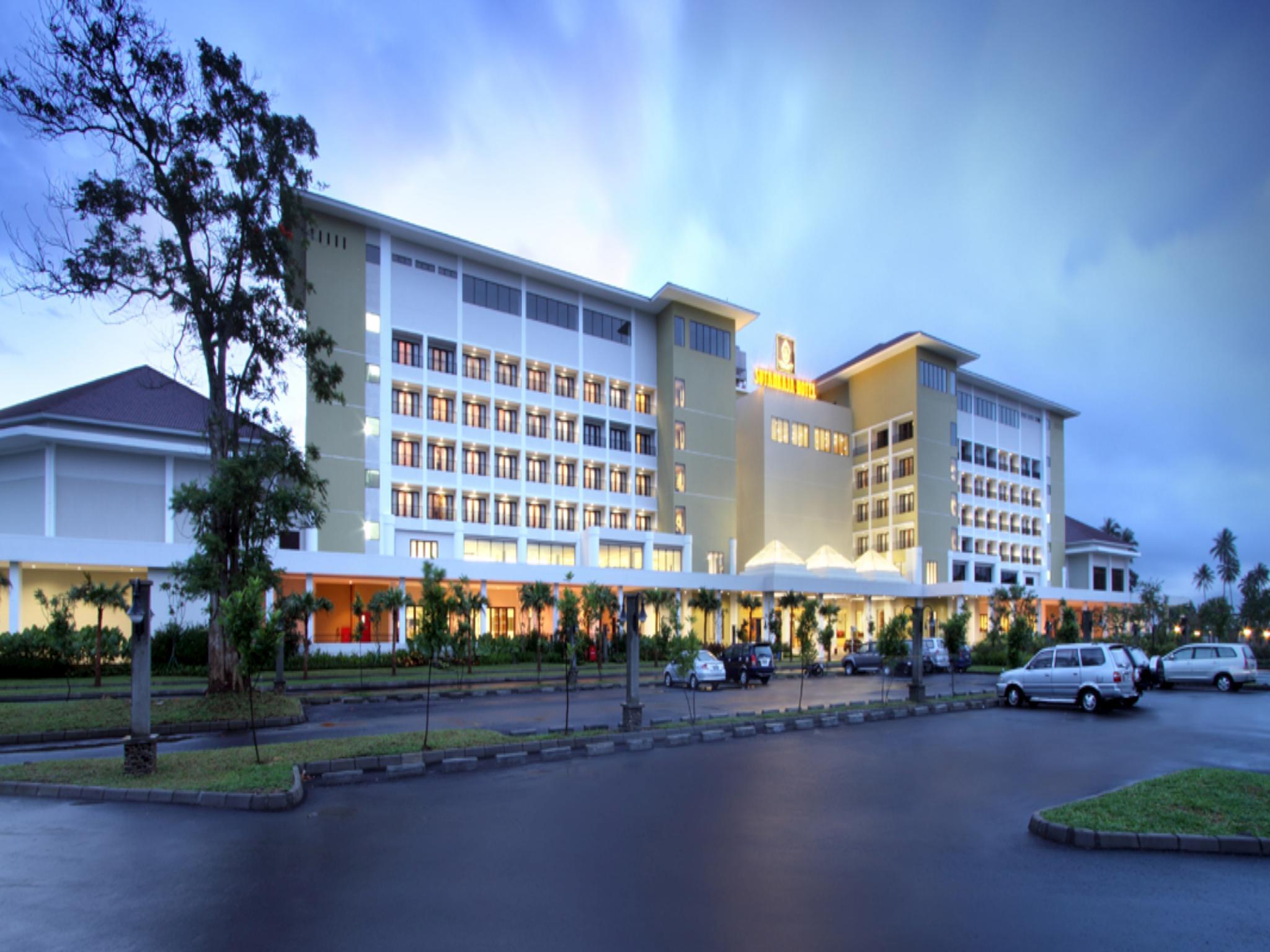 Sutan Raja Hotel Manado image