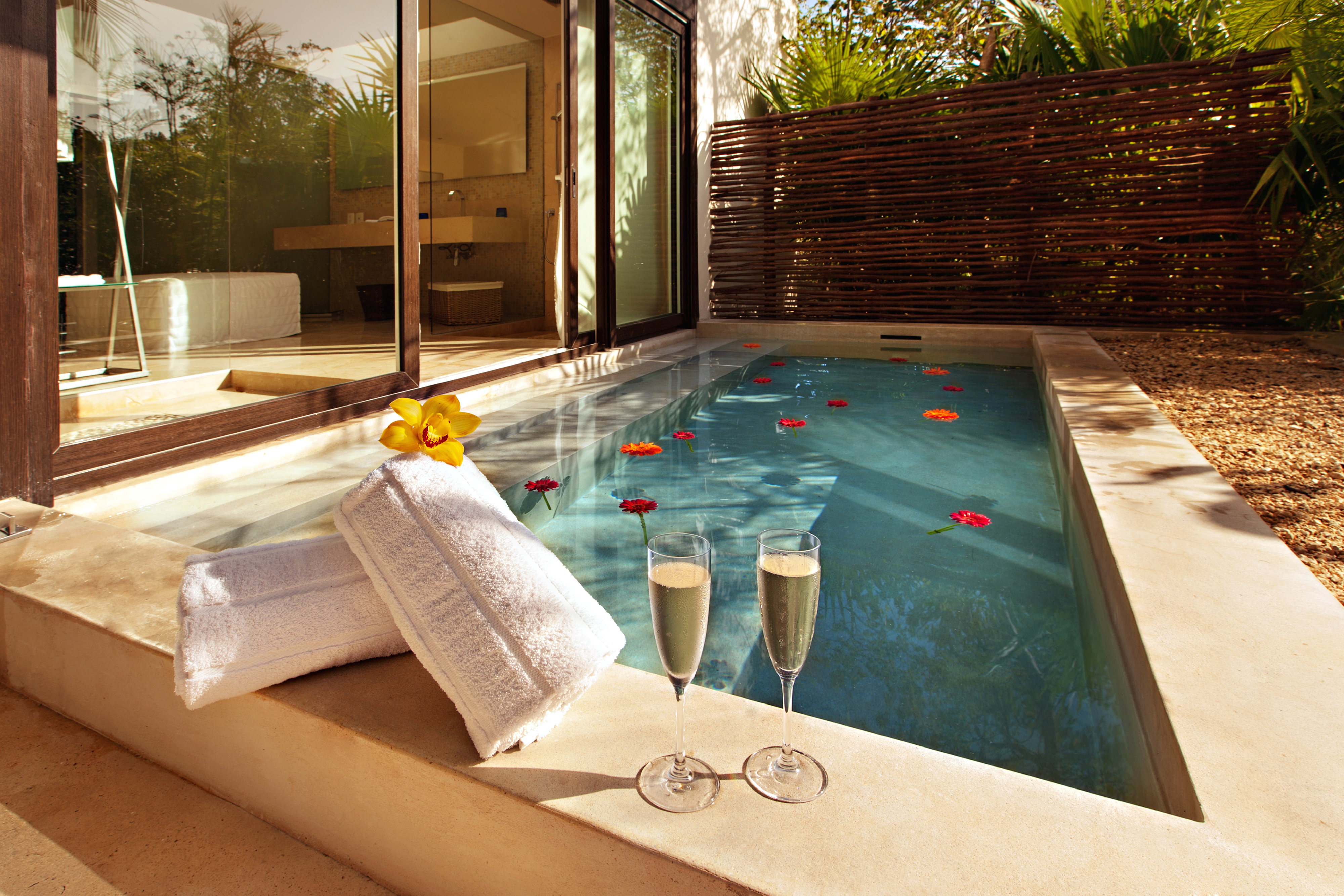 Blue Diamond Luxury Boutique Hotel by null