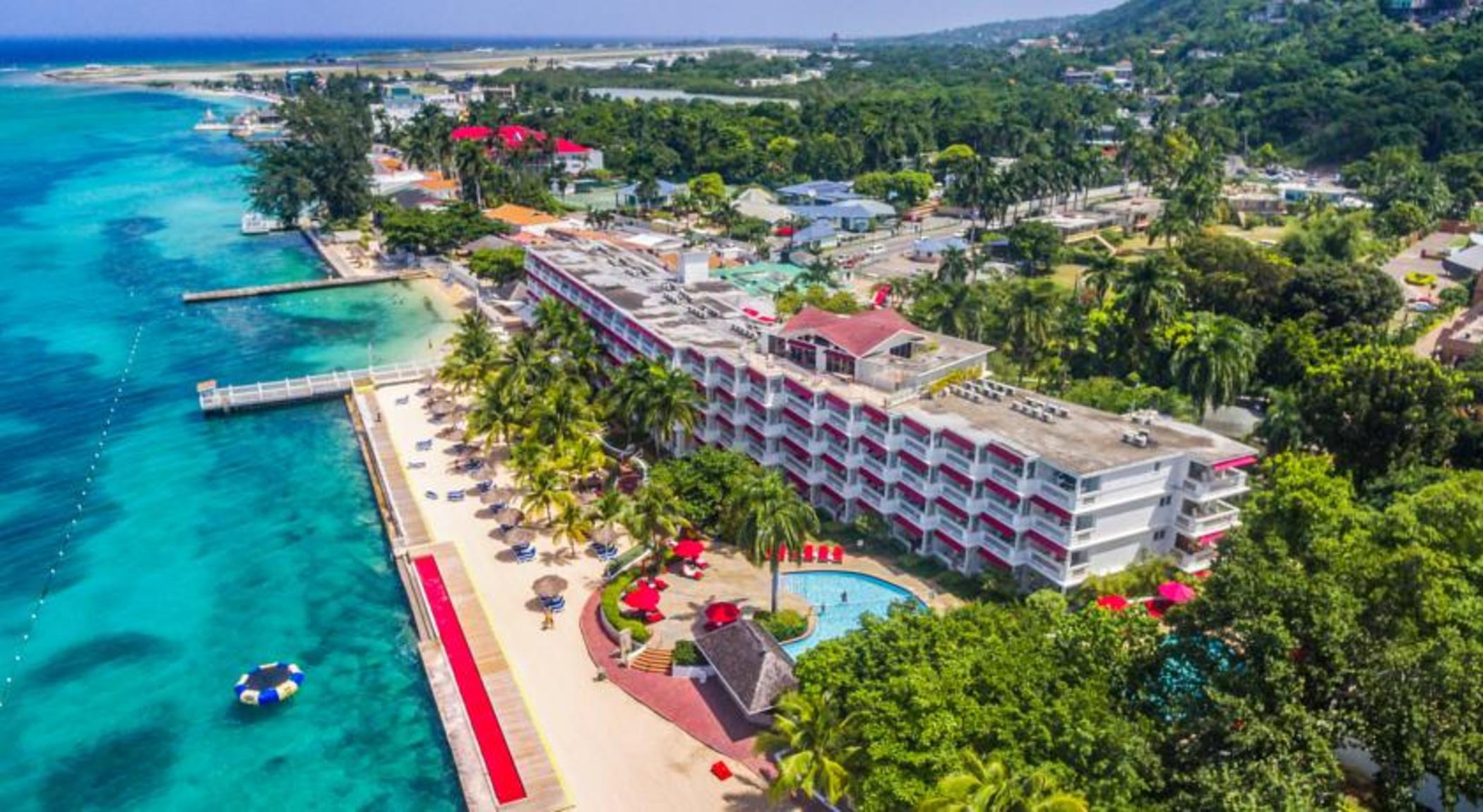 Grand Decameron Cornwall Beach, A Trademark All Inclusive by null