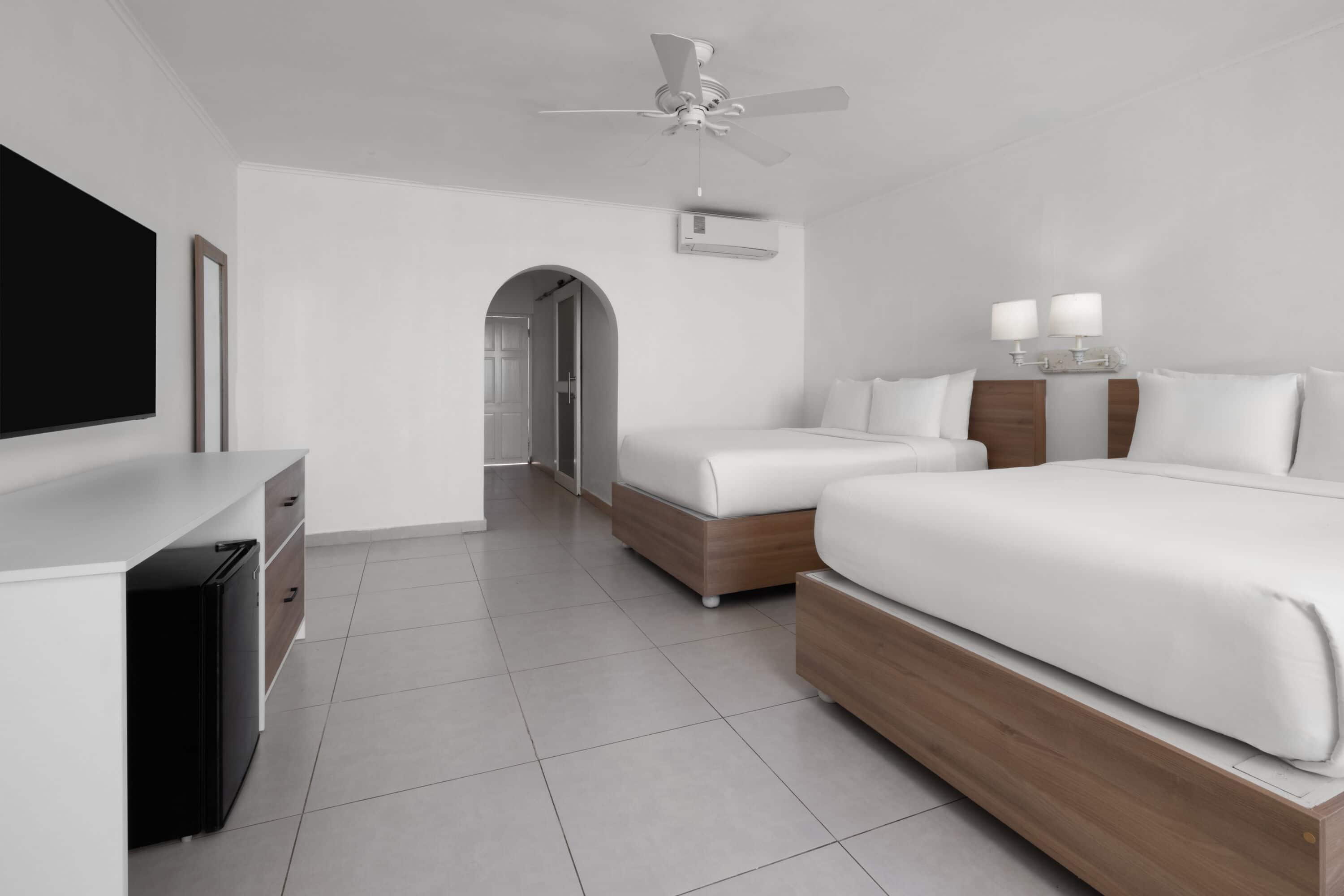Grand Decameron Montego Beach, A Trademark All Inc