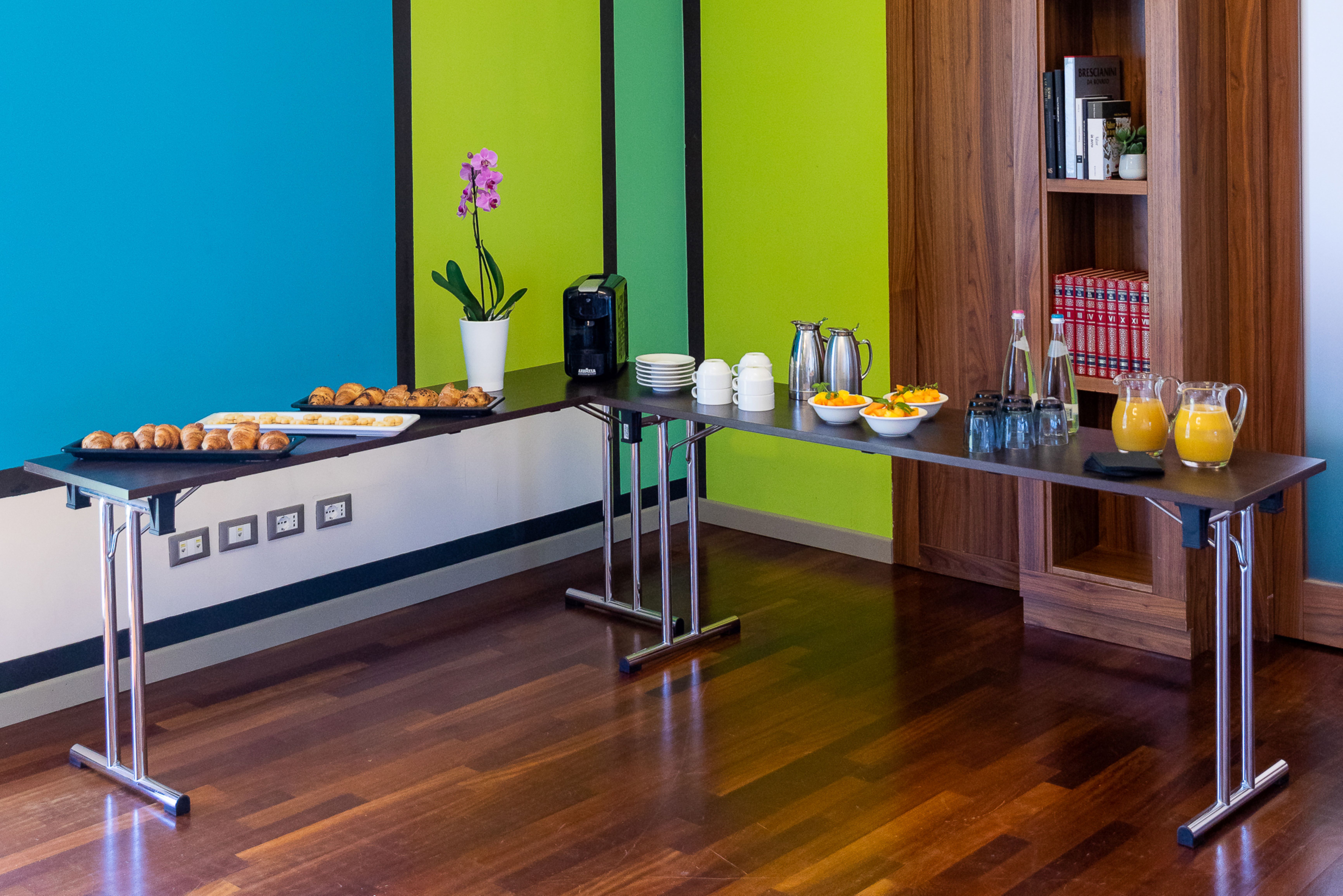 Ramada Plaza Milano Hotel - photo