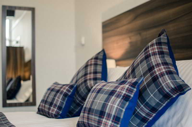 Royal West End Hotel by null