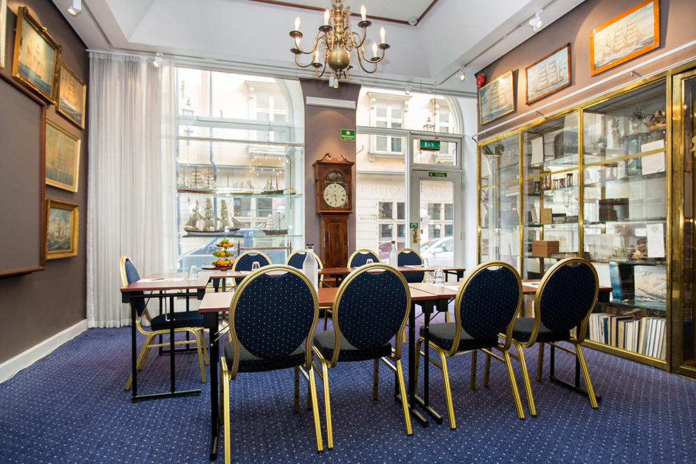 Collector's Victory Hotel by null