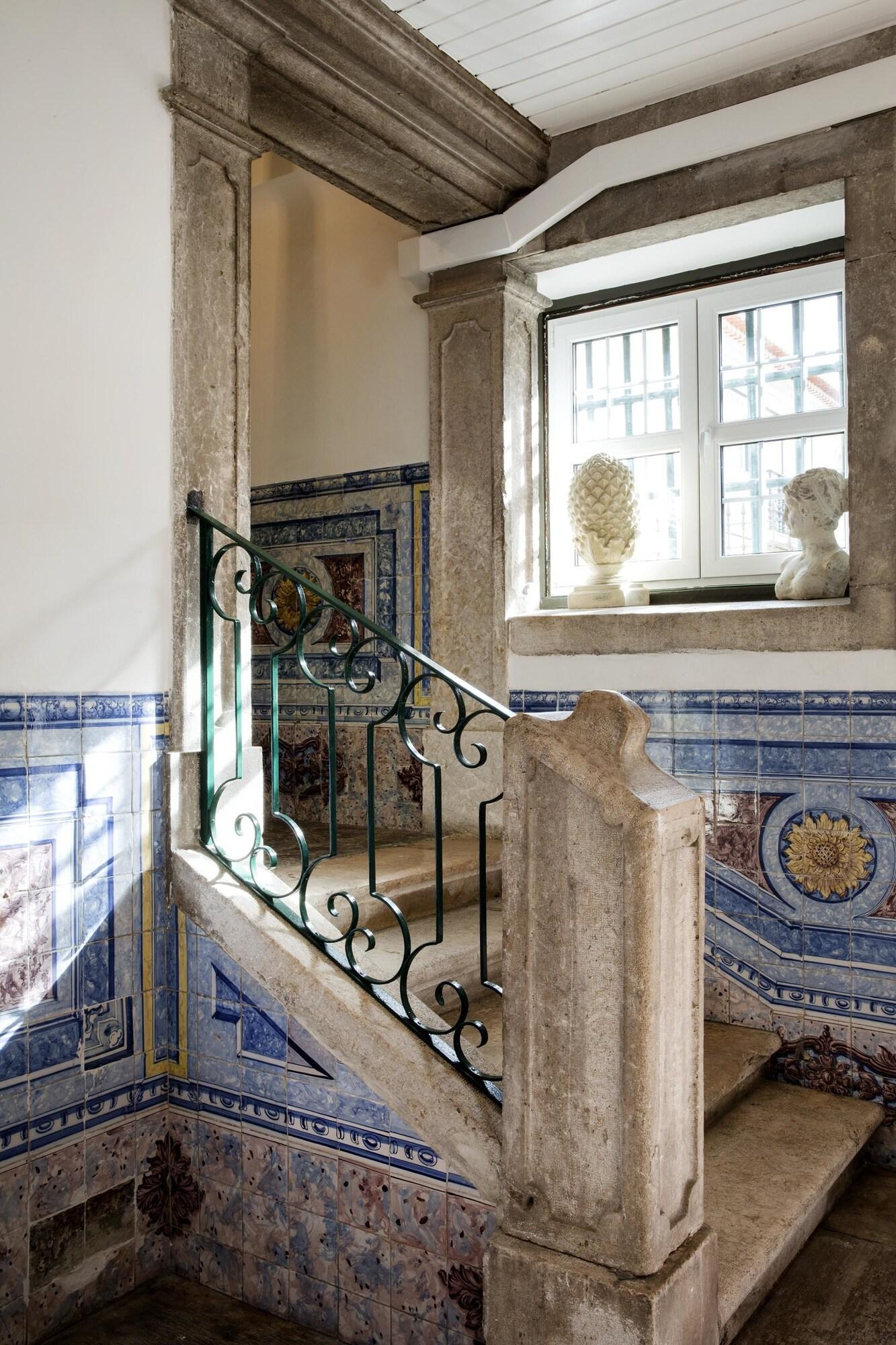Palacio Ramalhete by null