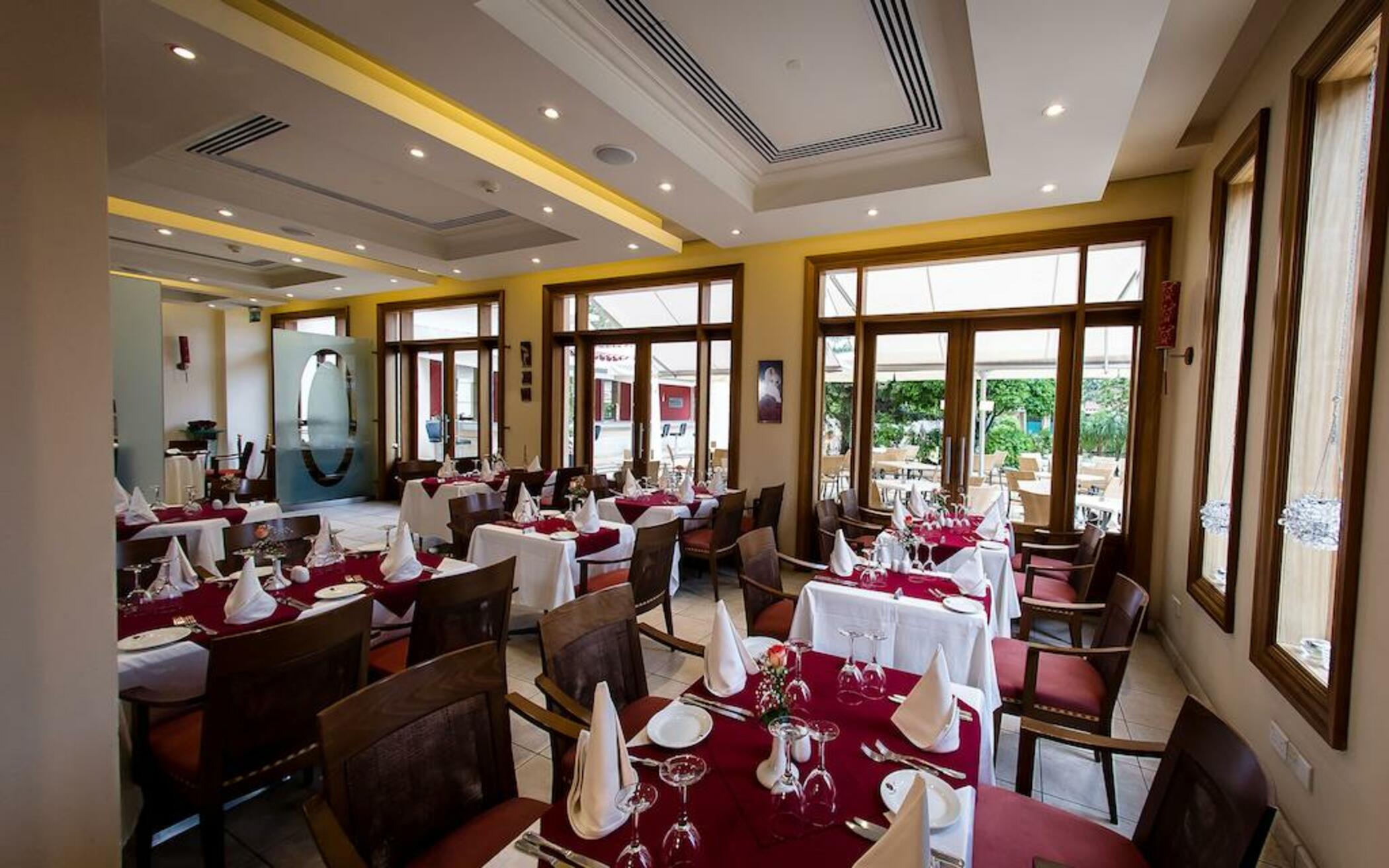 Curium Palace Hotel by null