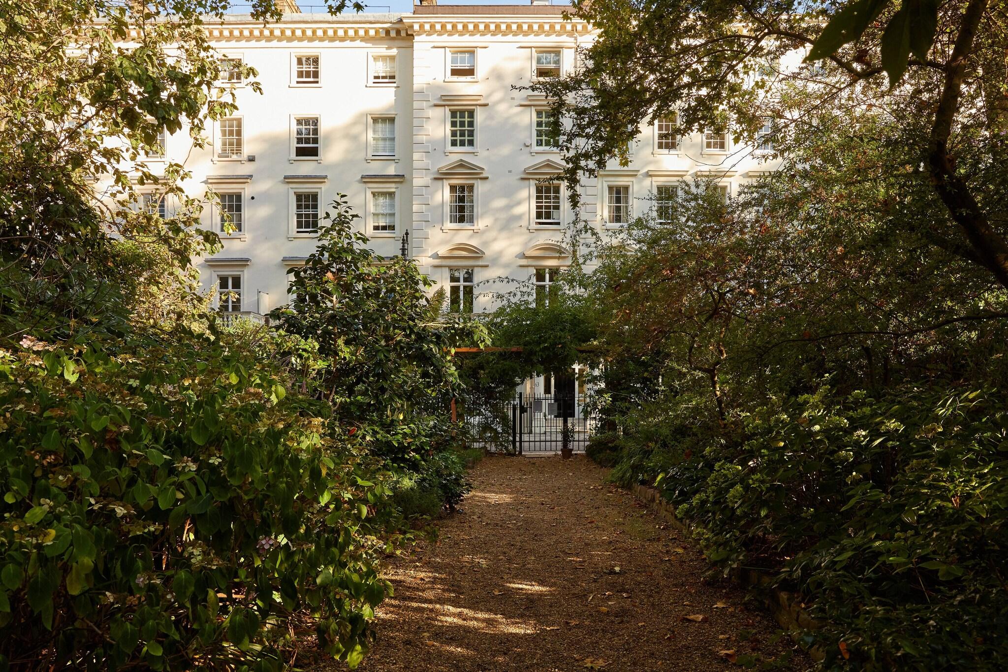 Eccleston Square Hotel by null