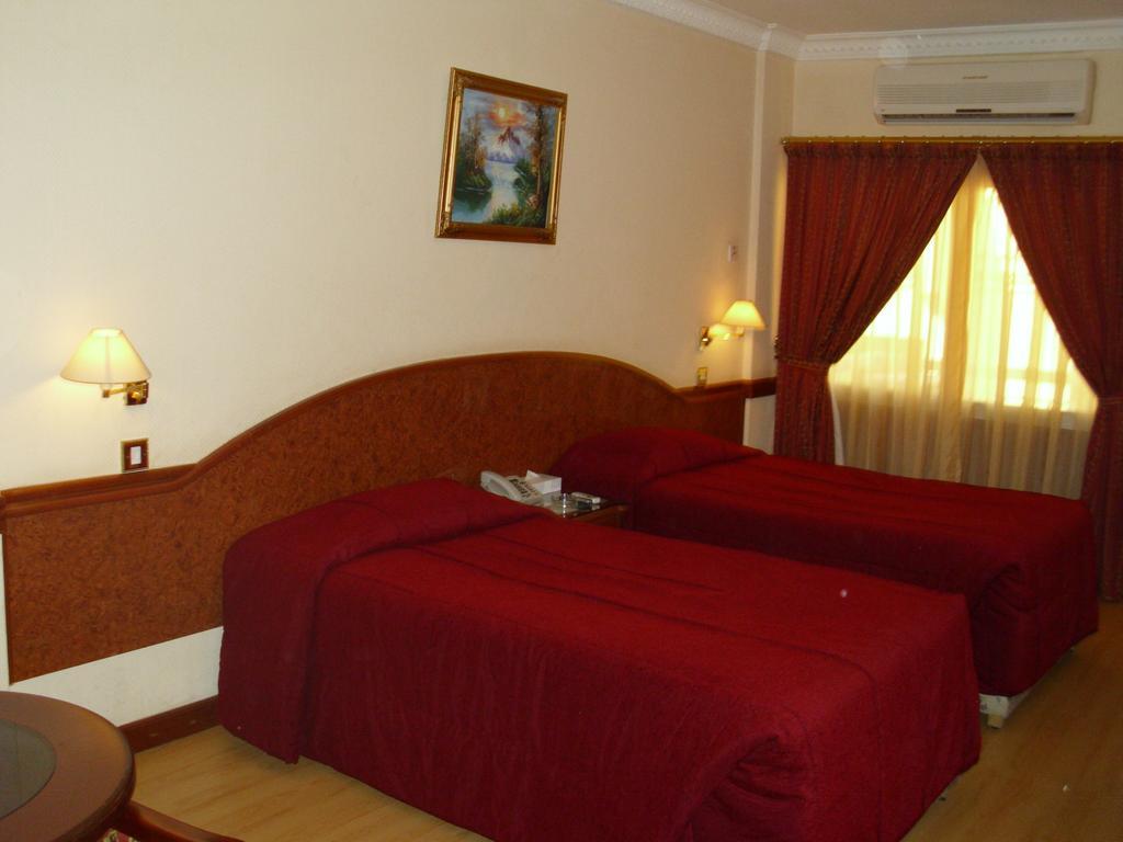 Awal Hotel