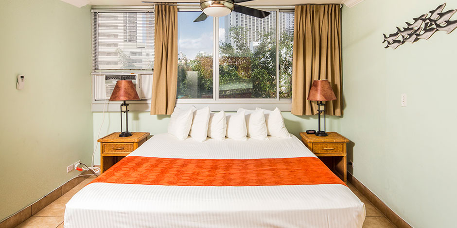 Castle Waikiki Grand