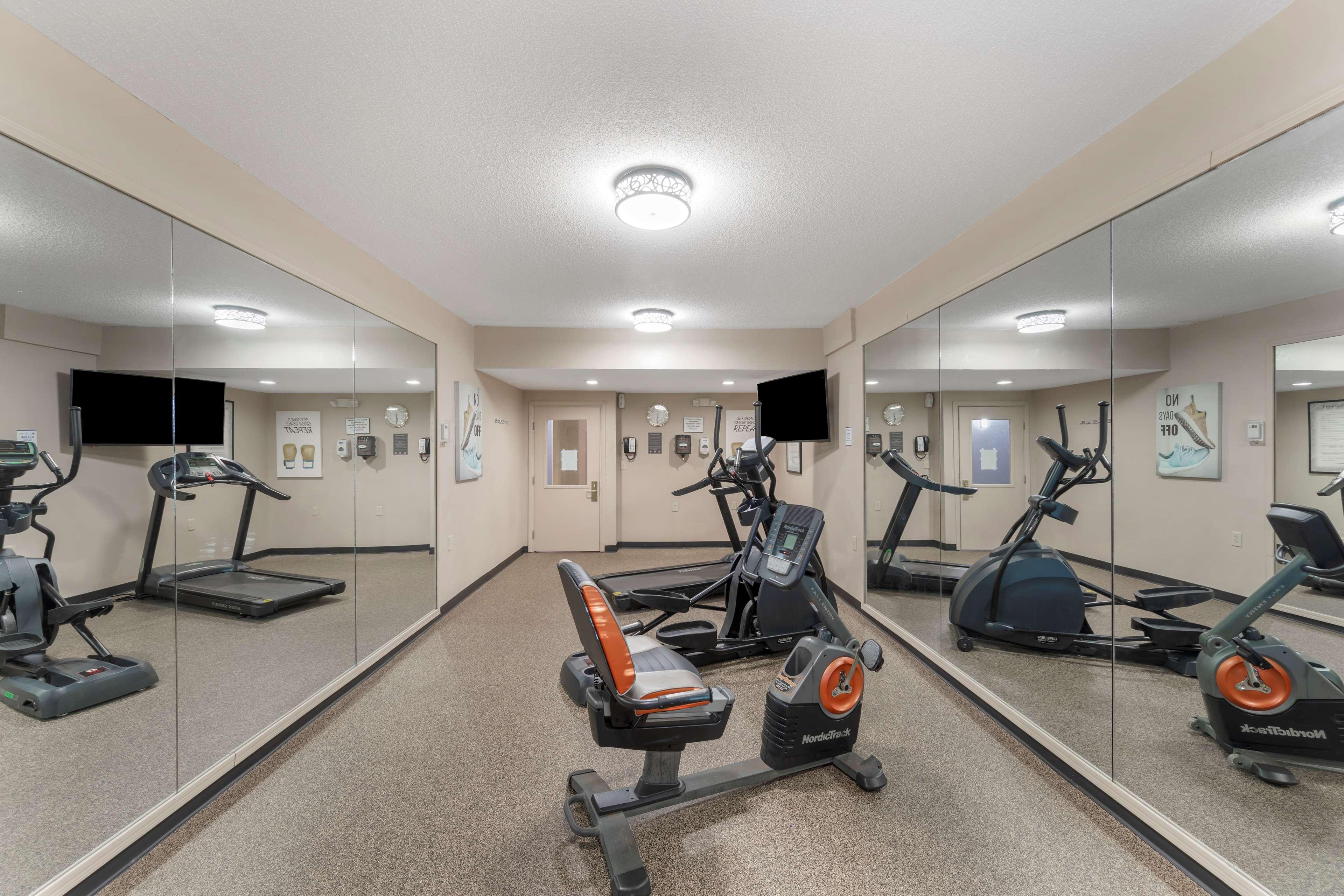 Best Western Plus Russellville Hotel & Suites