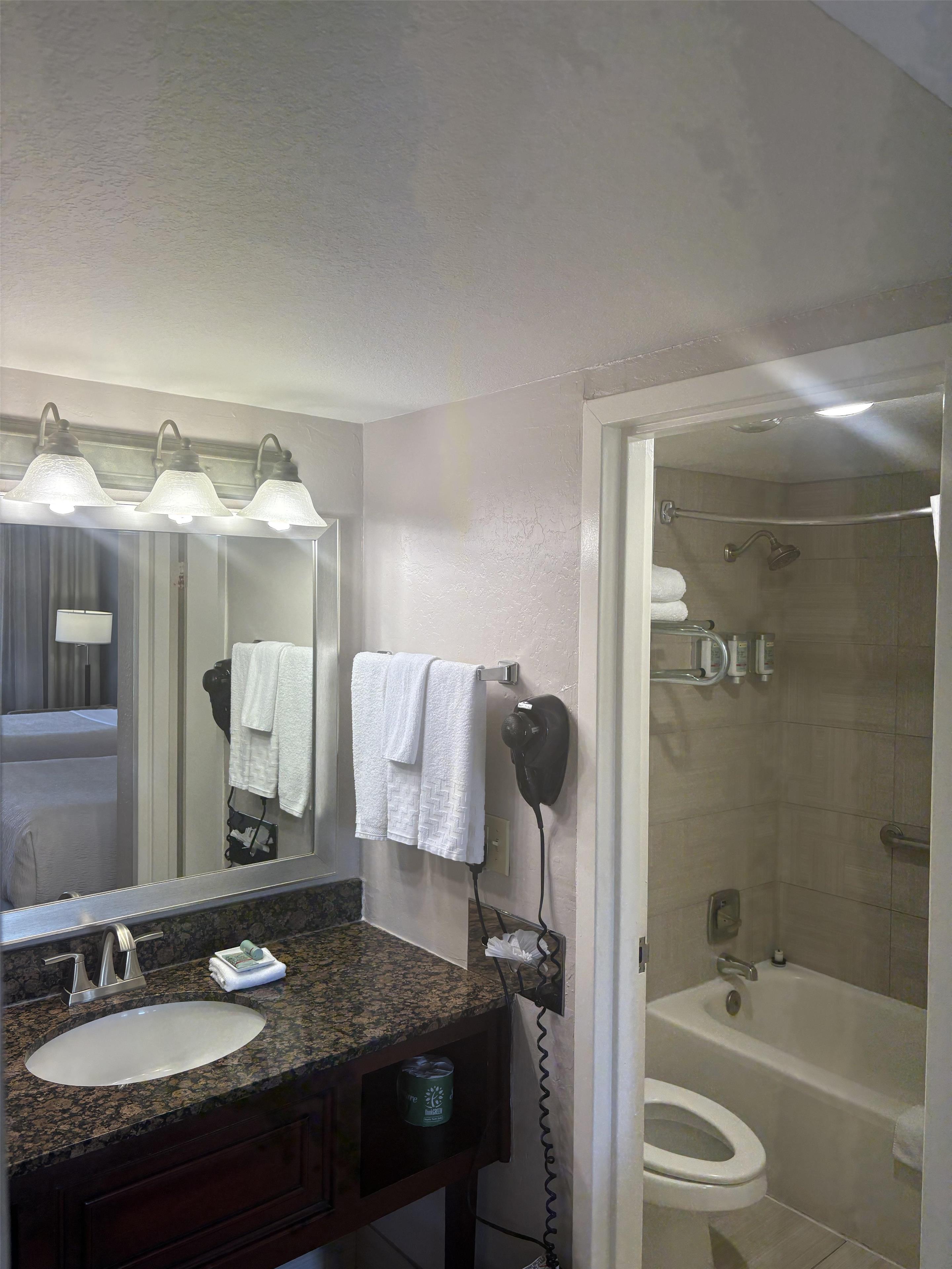 Surestay Innsuites Phoenix Hotel & Suites By Bw