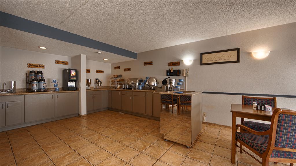 Quality Inn Benson I-10 Exit 304