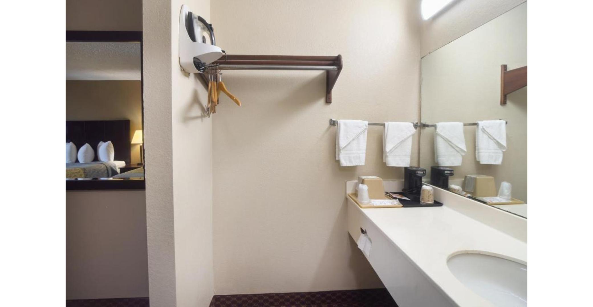 Deerfield Inn By Capital O Blytheville AR I55